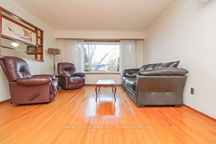 1293 Edmison Drive Property Photo 4