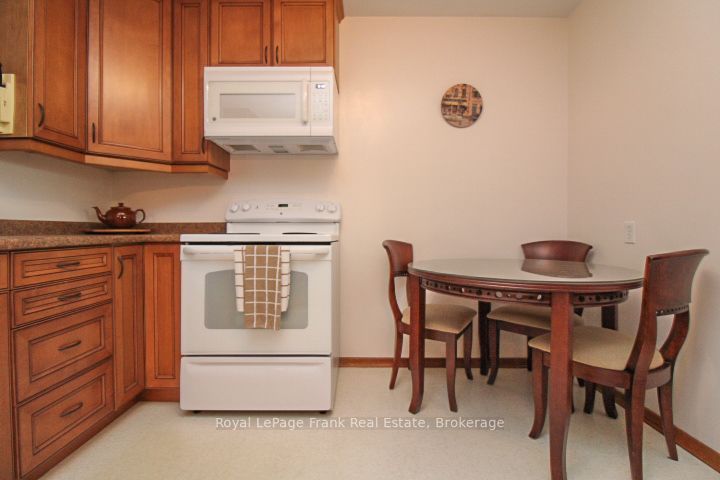 1293 Edmison Drive Property Photo 11