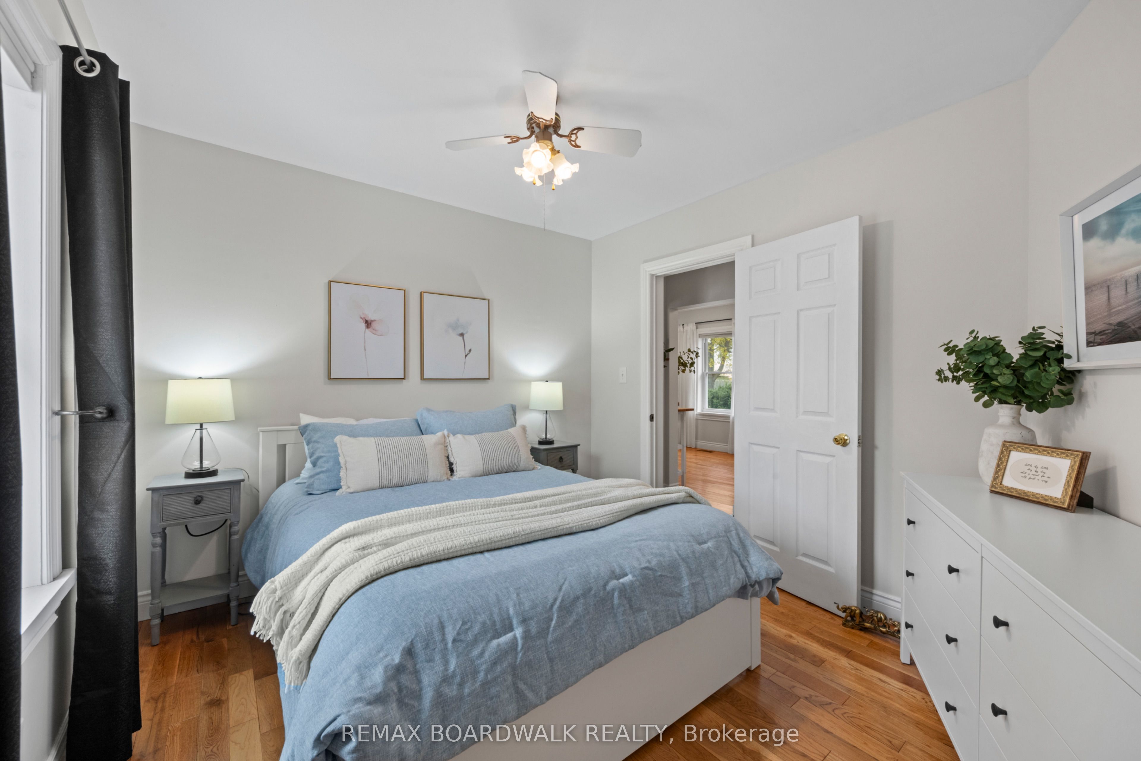 434 Dibble Street E Property Photo 40