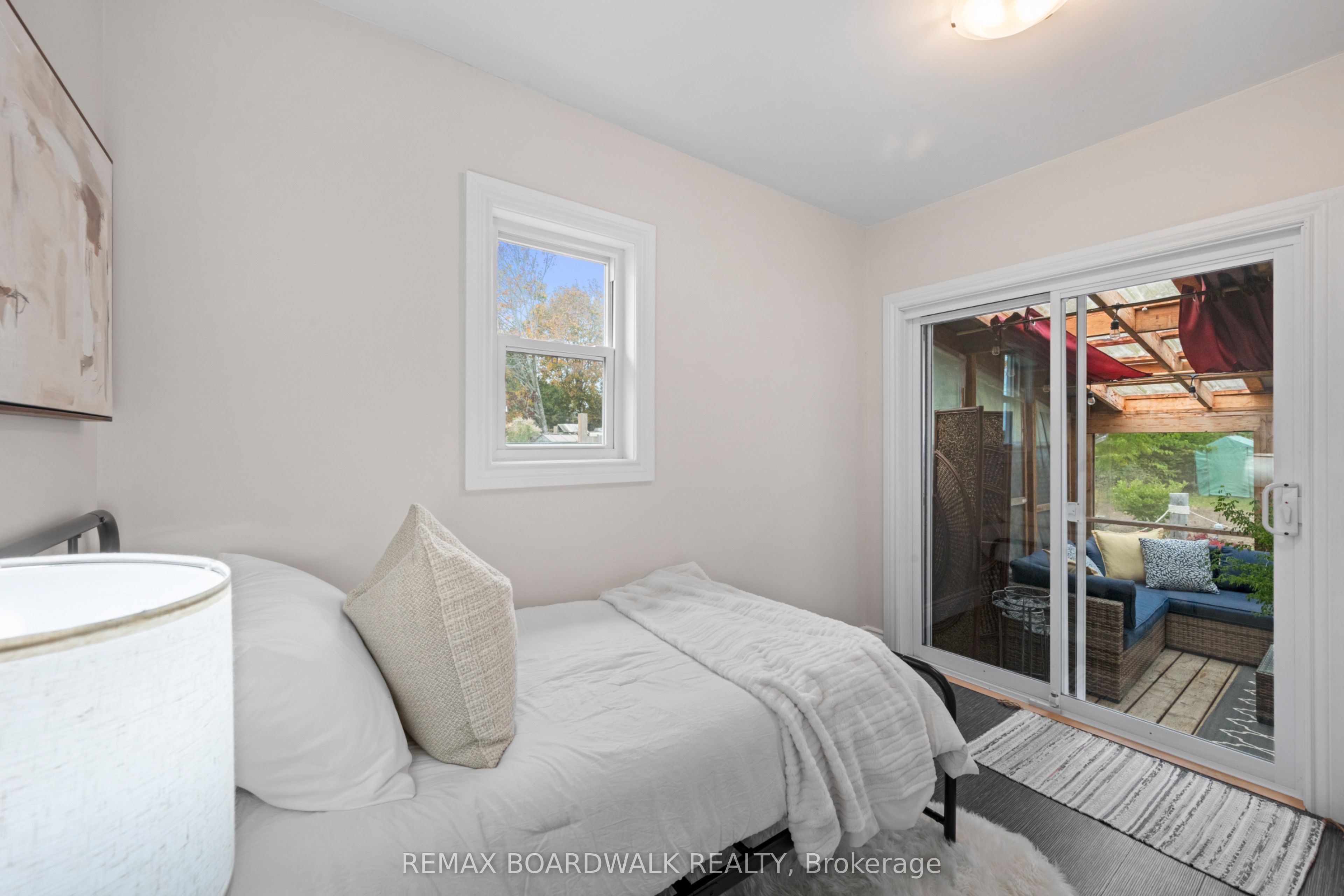 434 Dibble Street E Property Photo 41