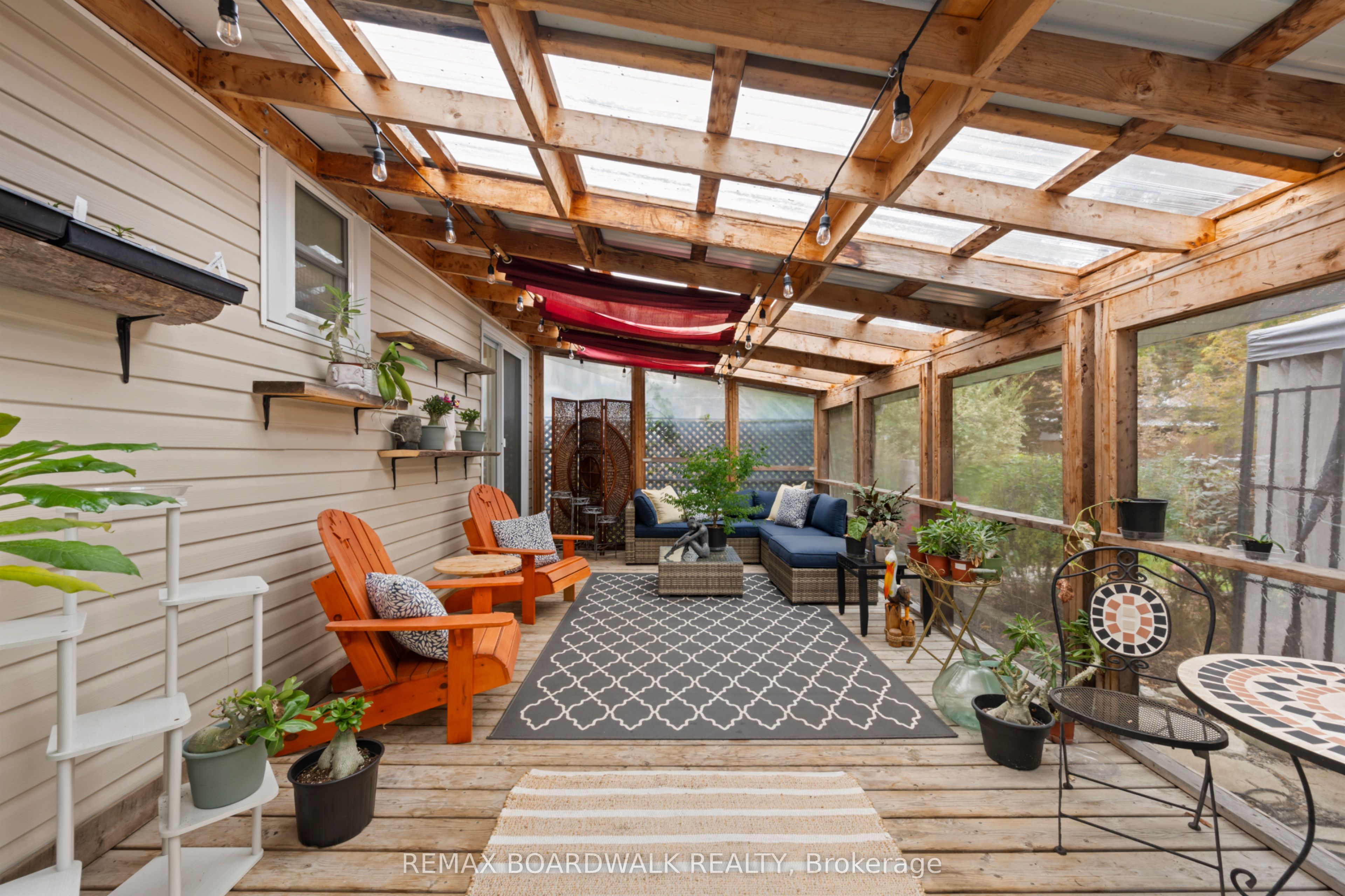 434 Dibble Street E Property Photo 45