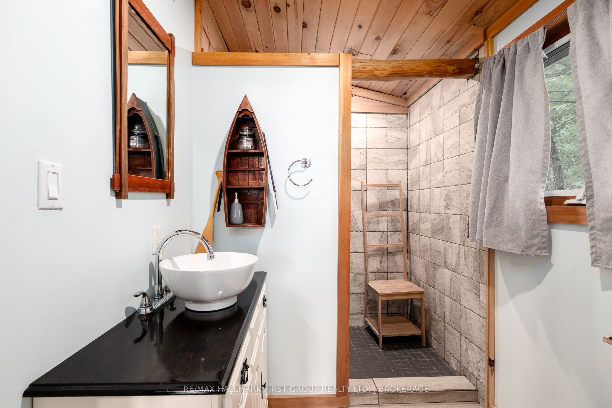 19 Pc Lane Property Photo 19