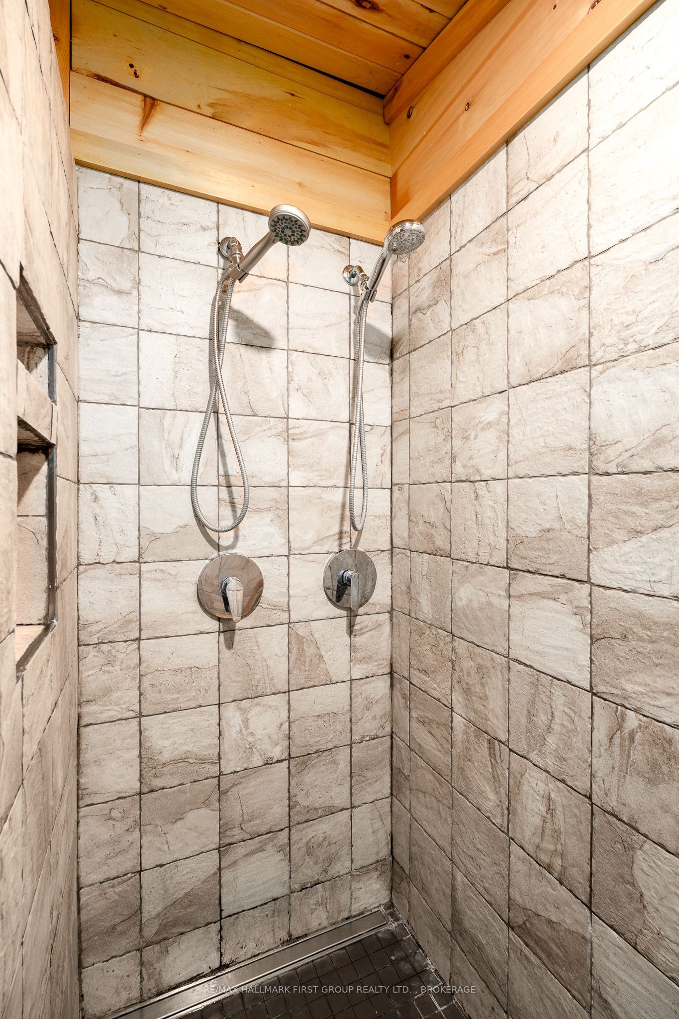 19 Pc Lane Property Photo 20