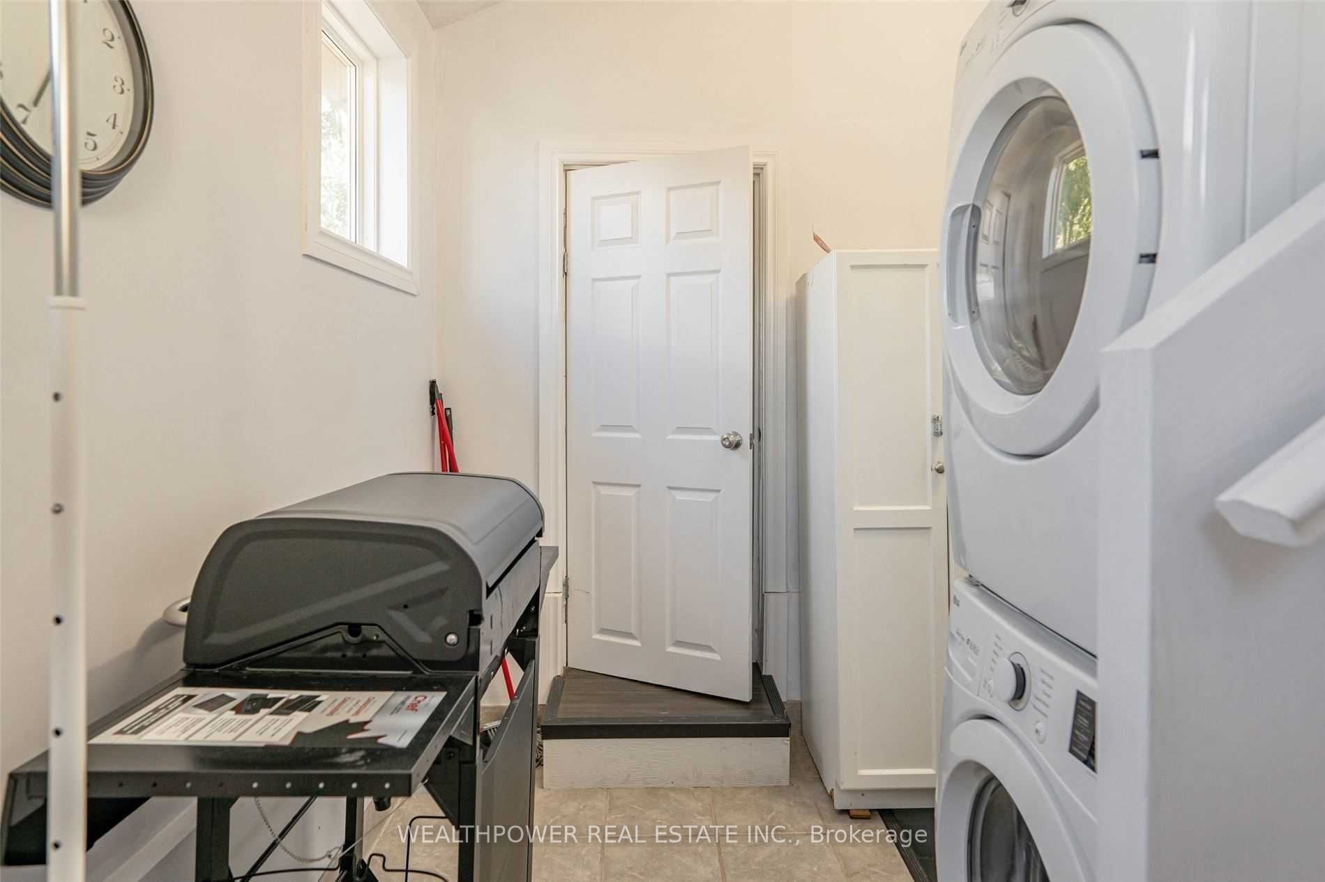 5579 Buchanan Avenue Property Photo 14