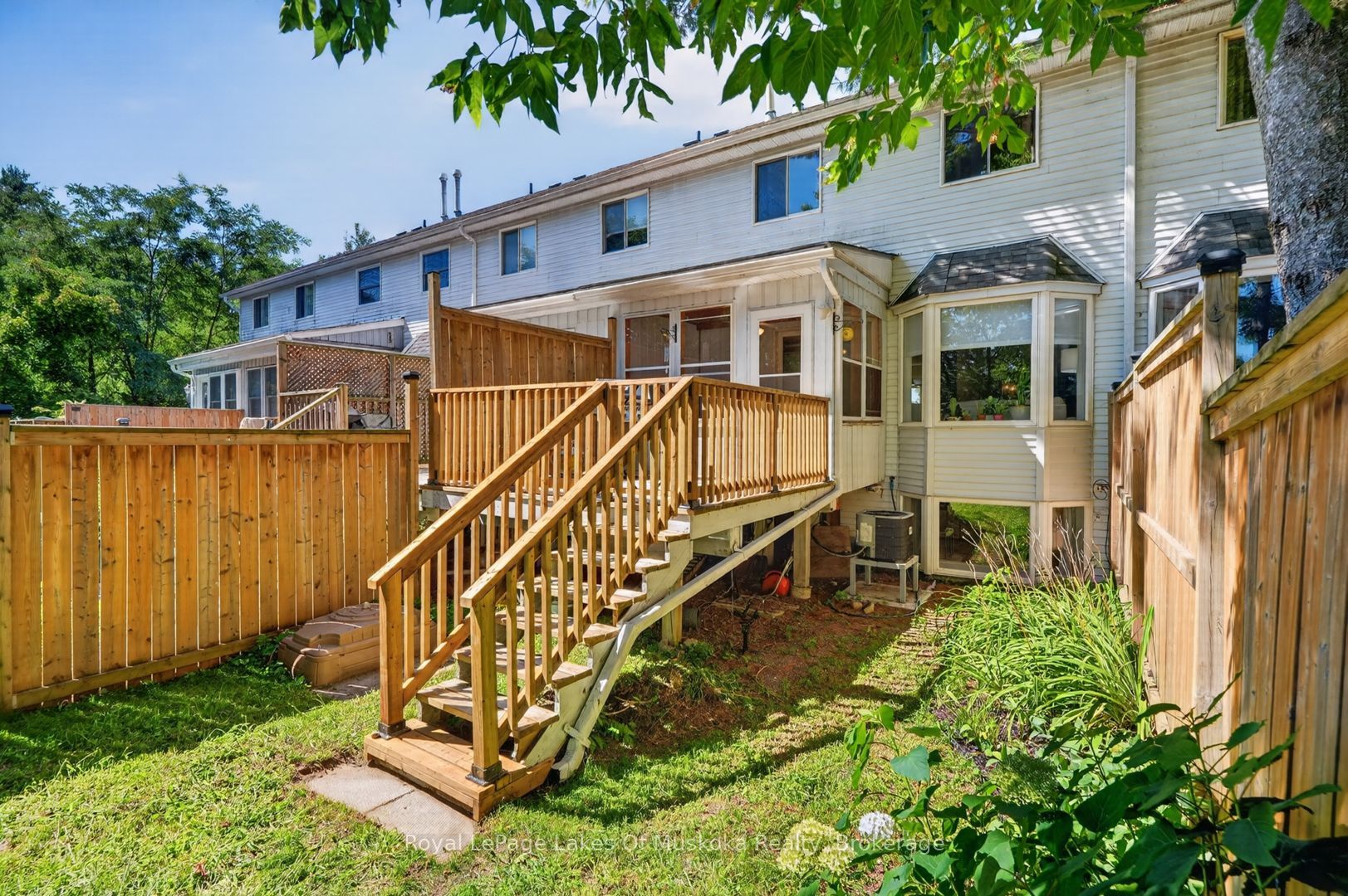 570 John Street S Property Photo 40
