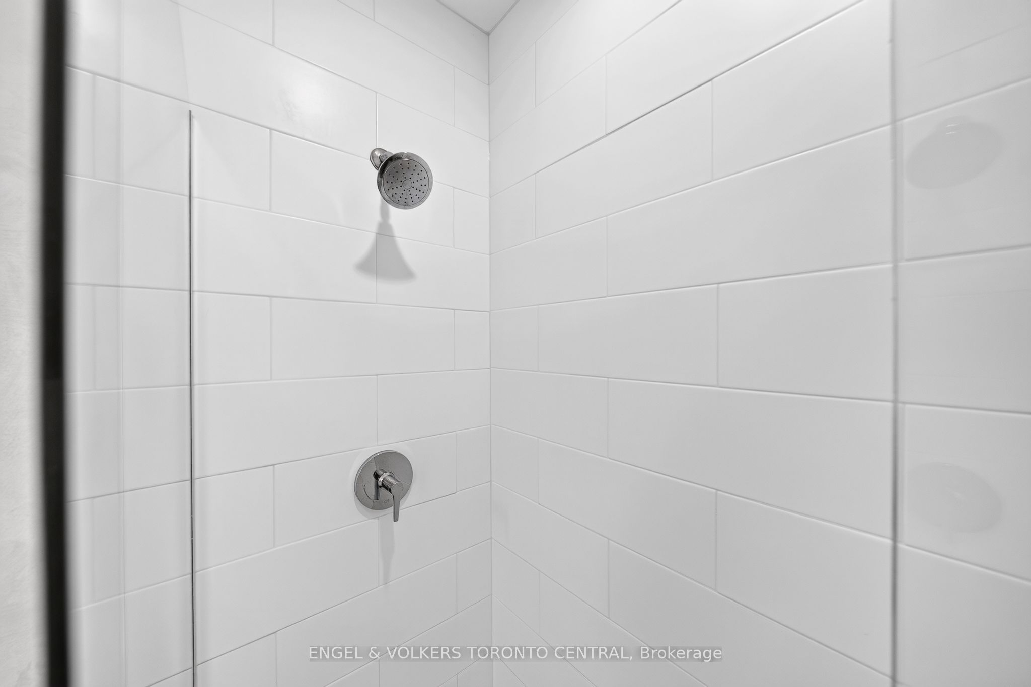 1878 Gordon Street 703 Property Photo 30