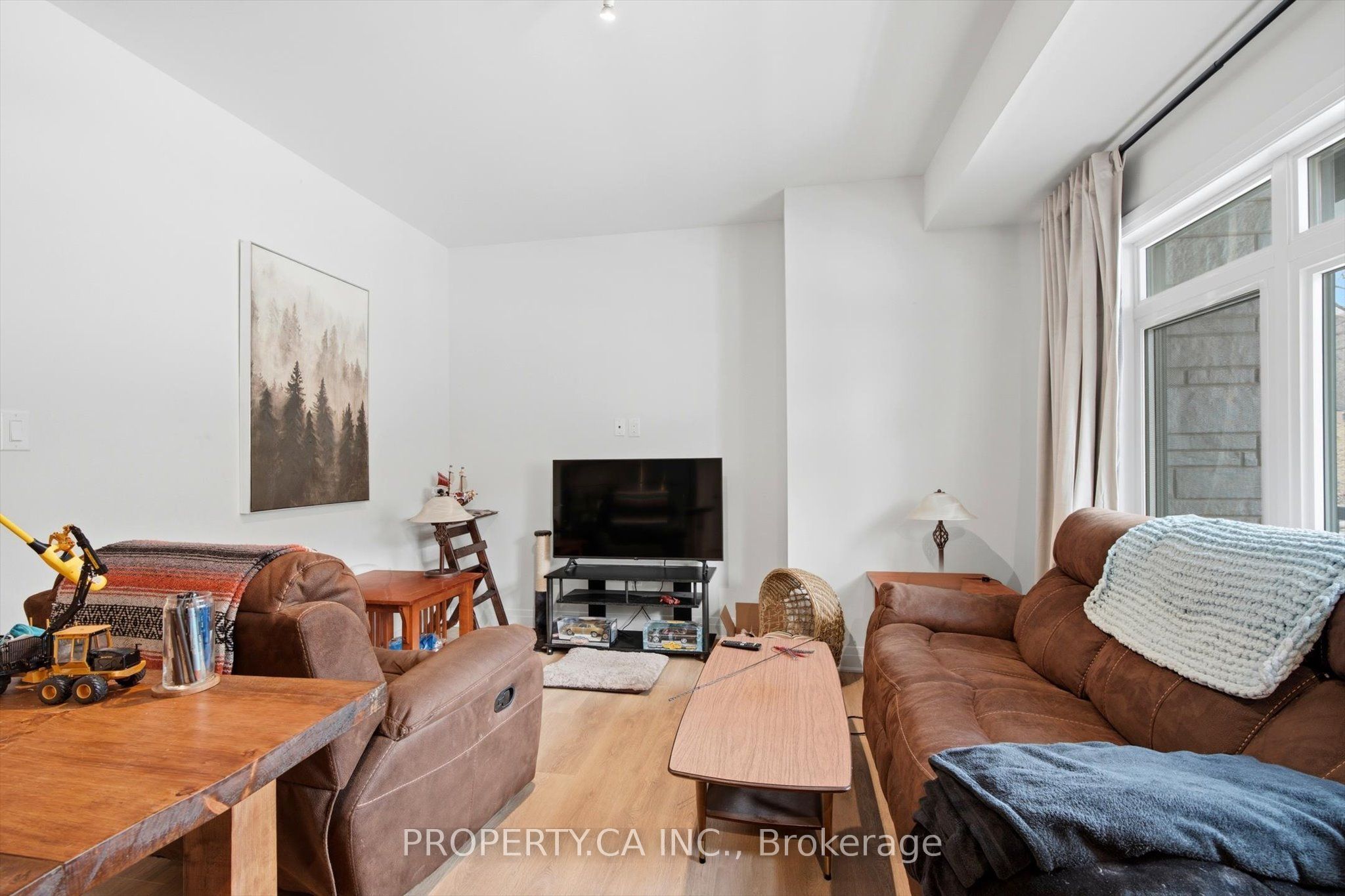 2 Willow Street 71 Property Photo 4