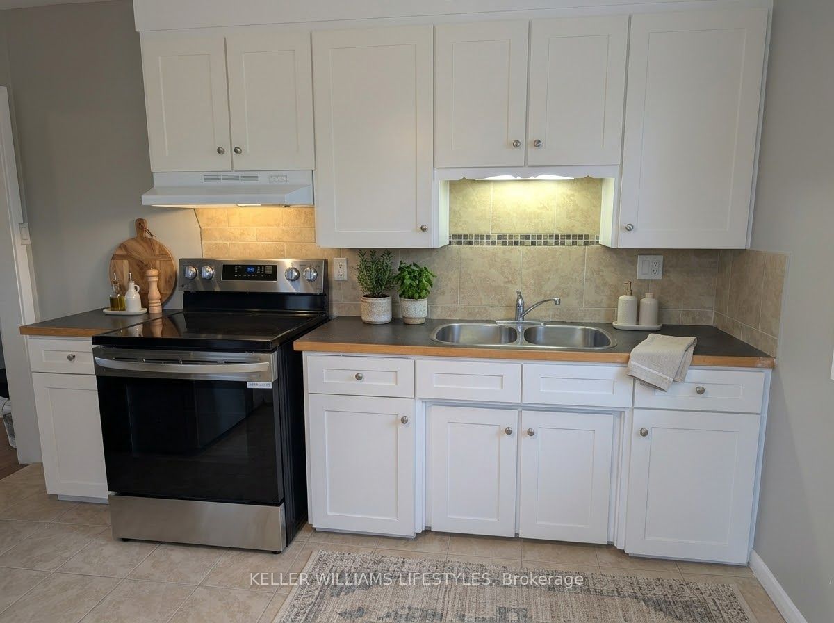 135 Hamilton Road Property Photo 6