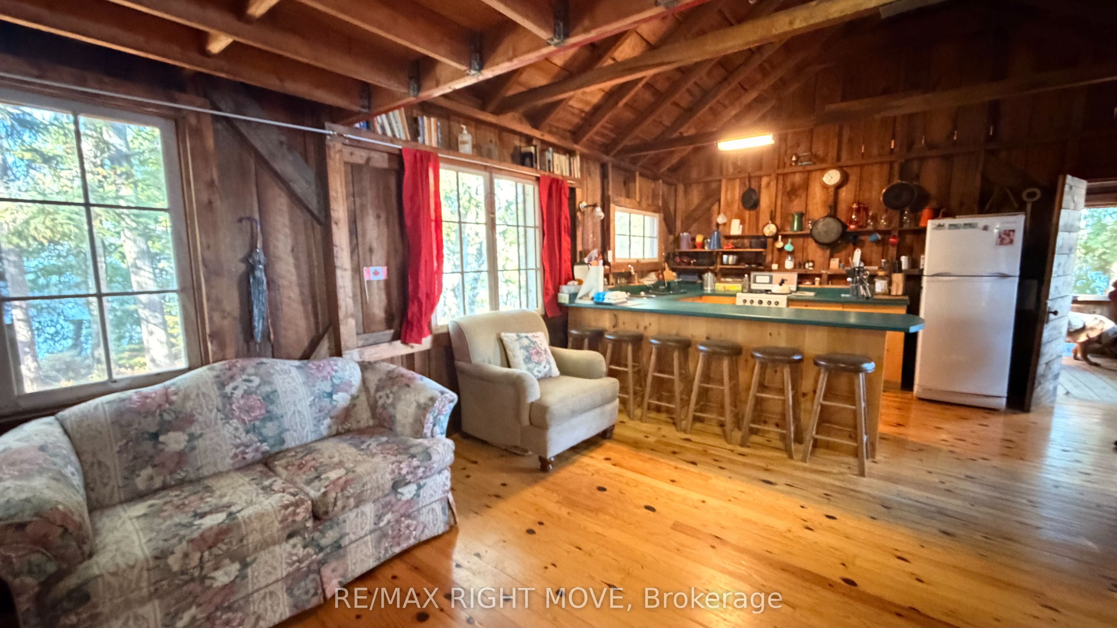 12 Lake Temagami Island Property Photo 7