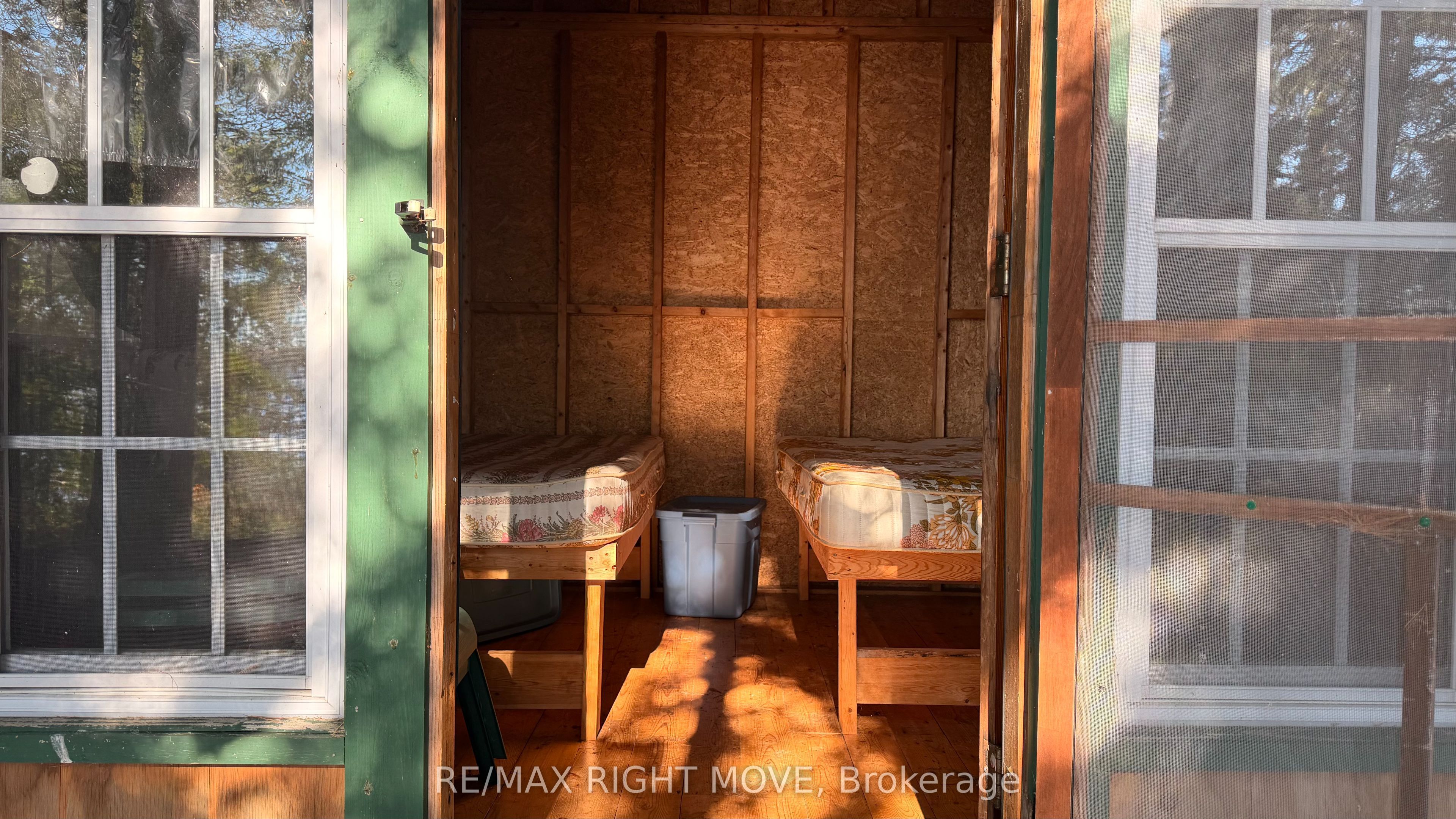 12 Lake Temagami Island Property Photo 14