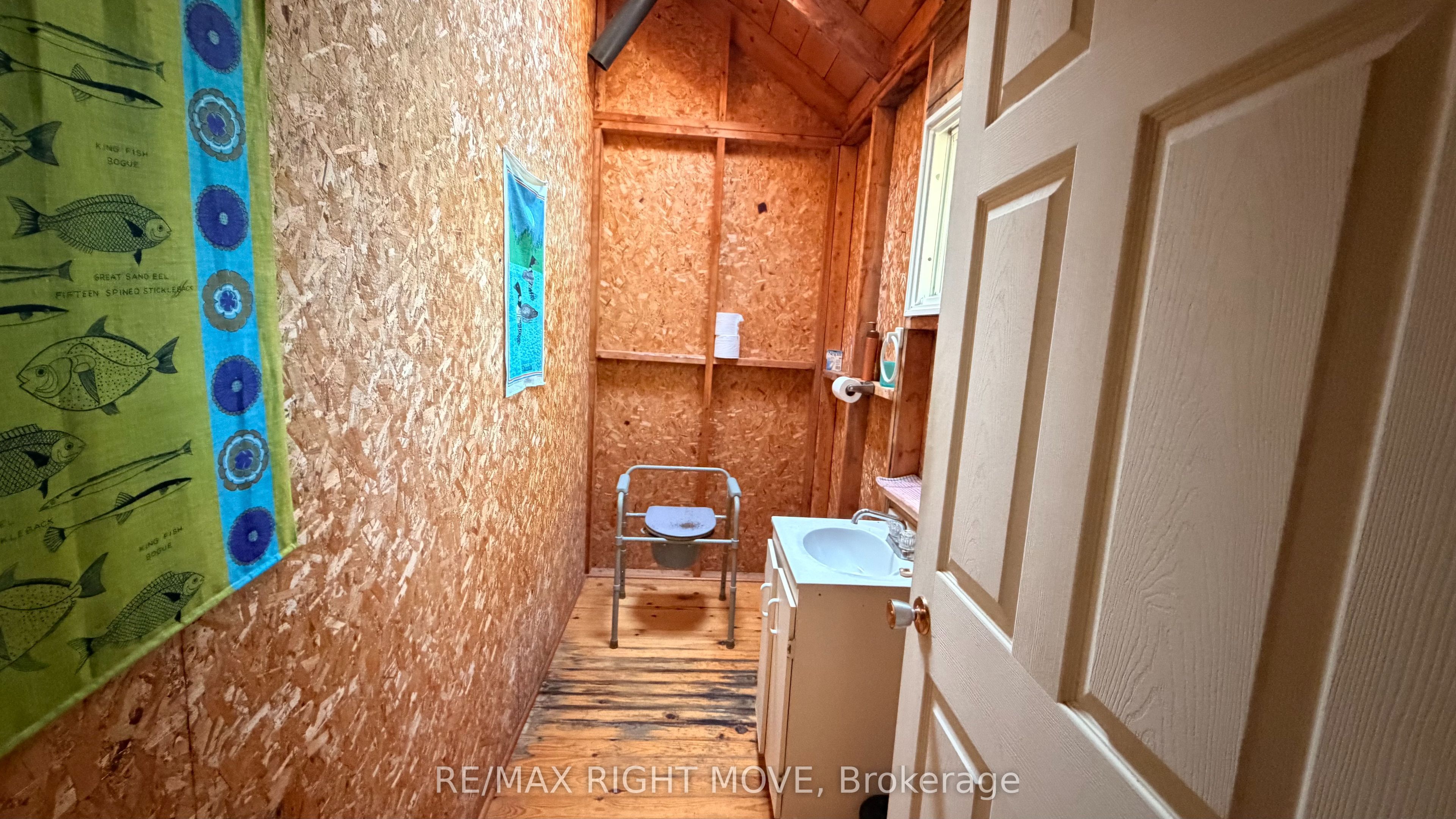 12 Lake Temagami Island Property Photo 33