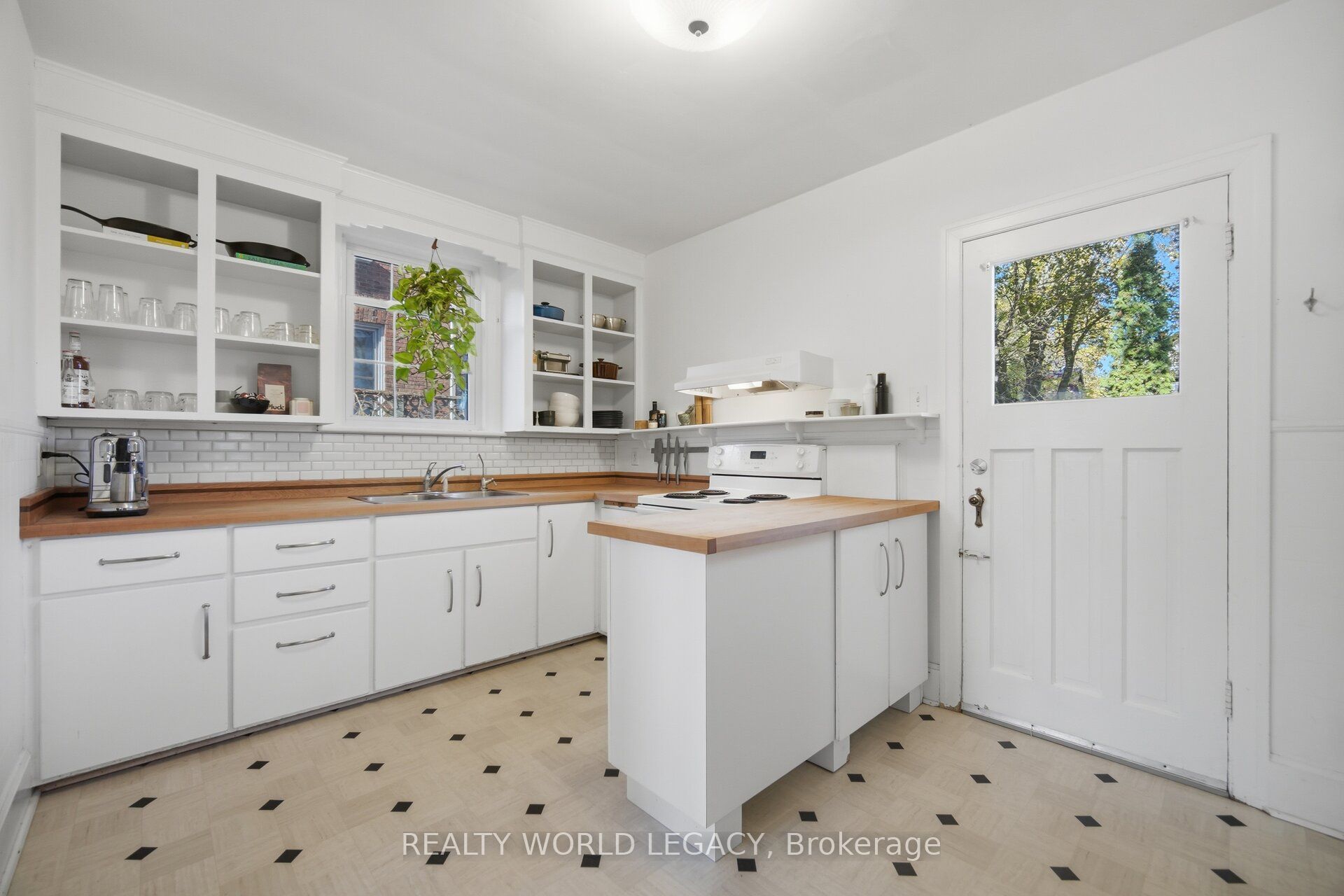 11 Rock Avenue Property Photo 11