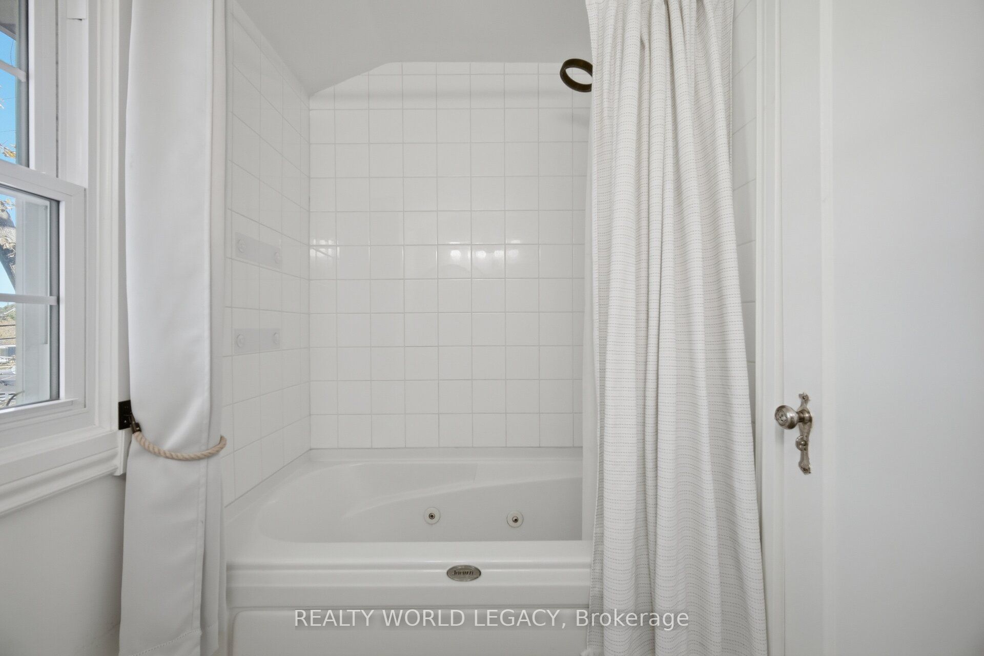 11 Rock Avenue Property Photo 29