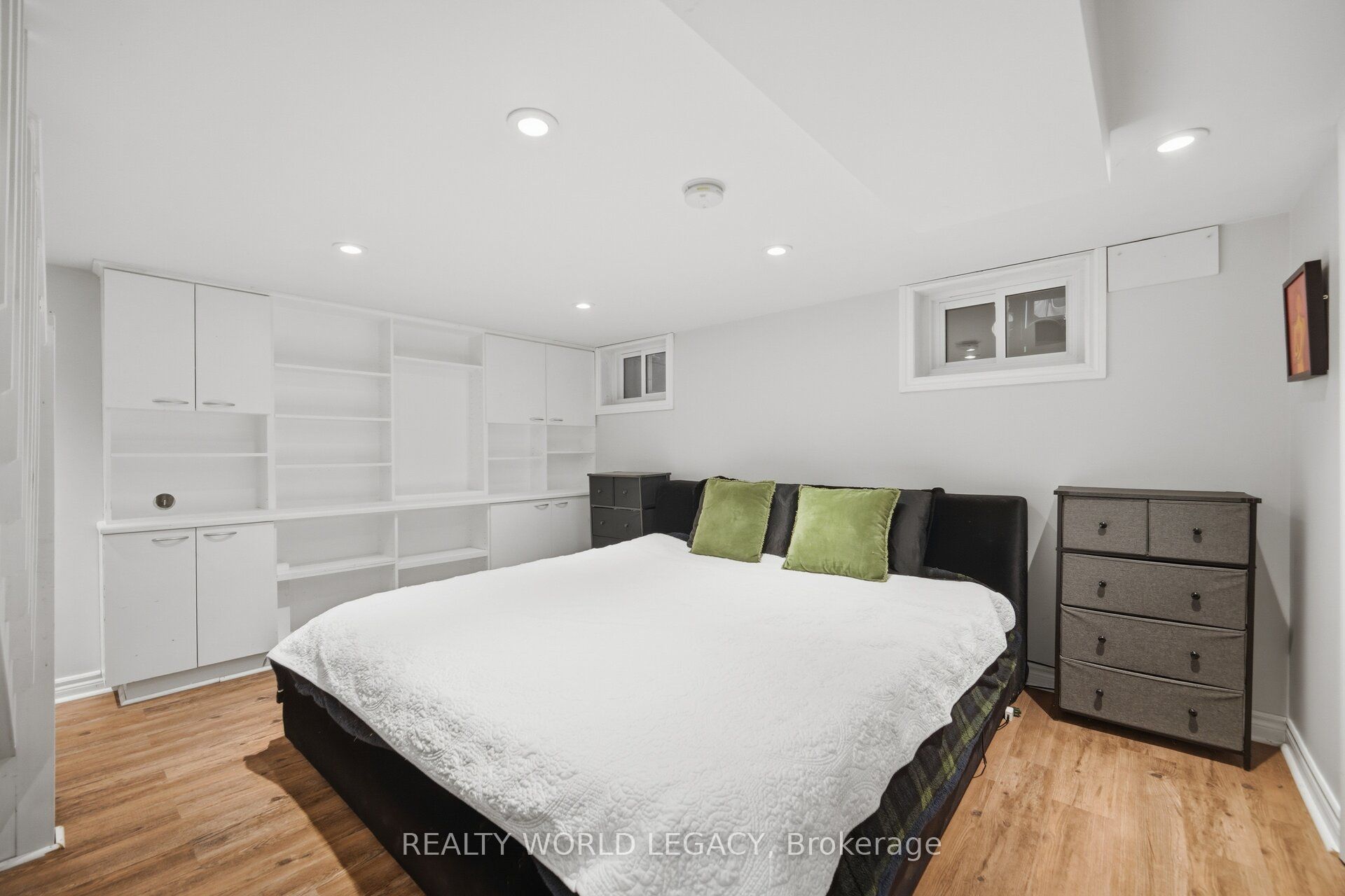 11 Rock Avenue Property Photo 32