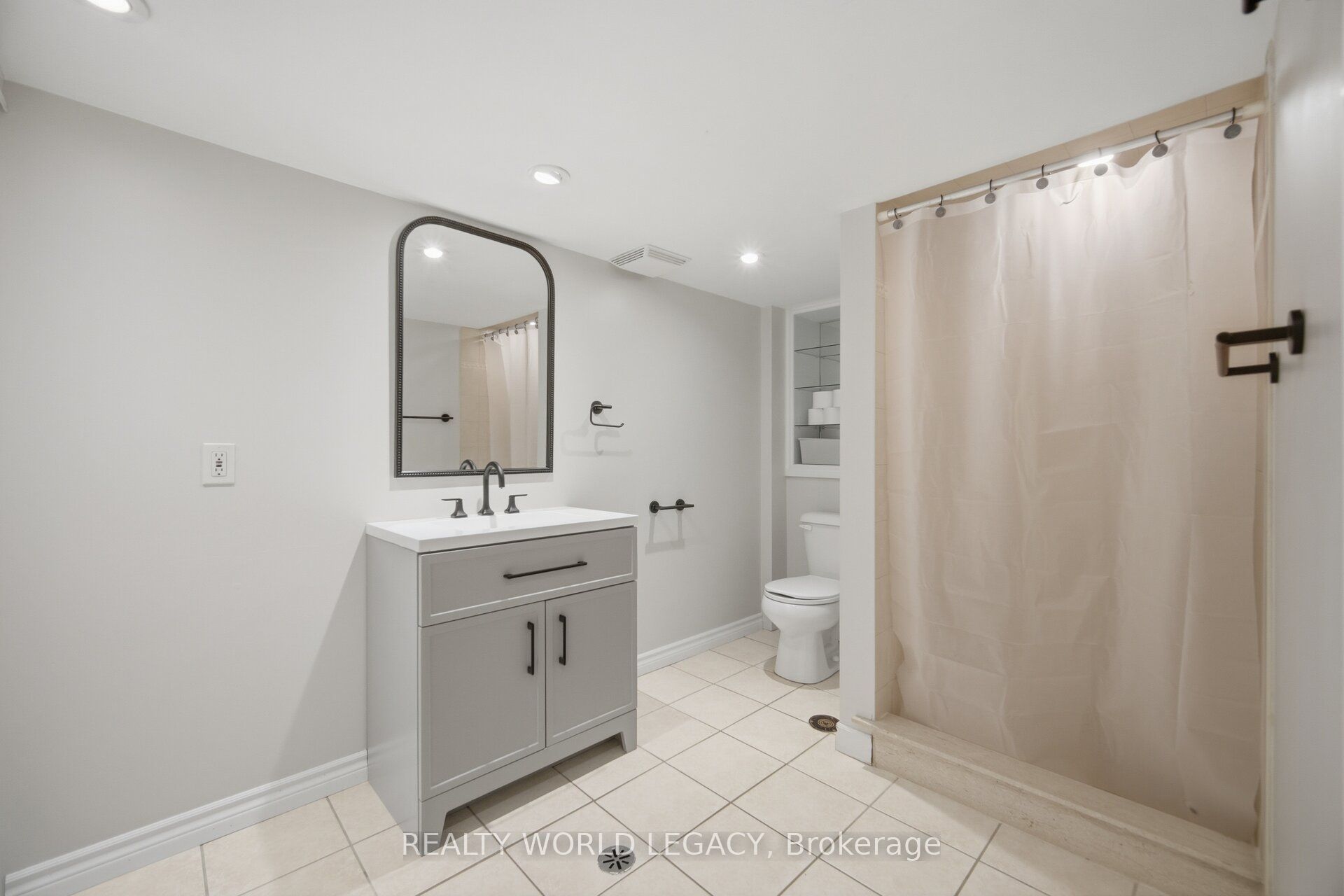 11 Rock Avenue Property Photo 34