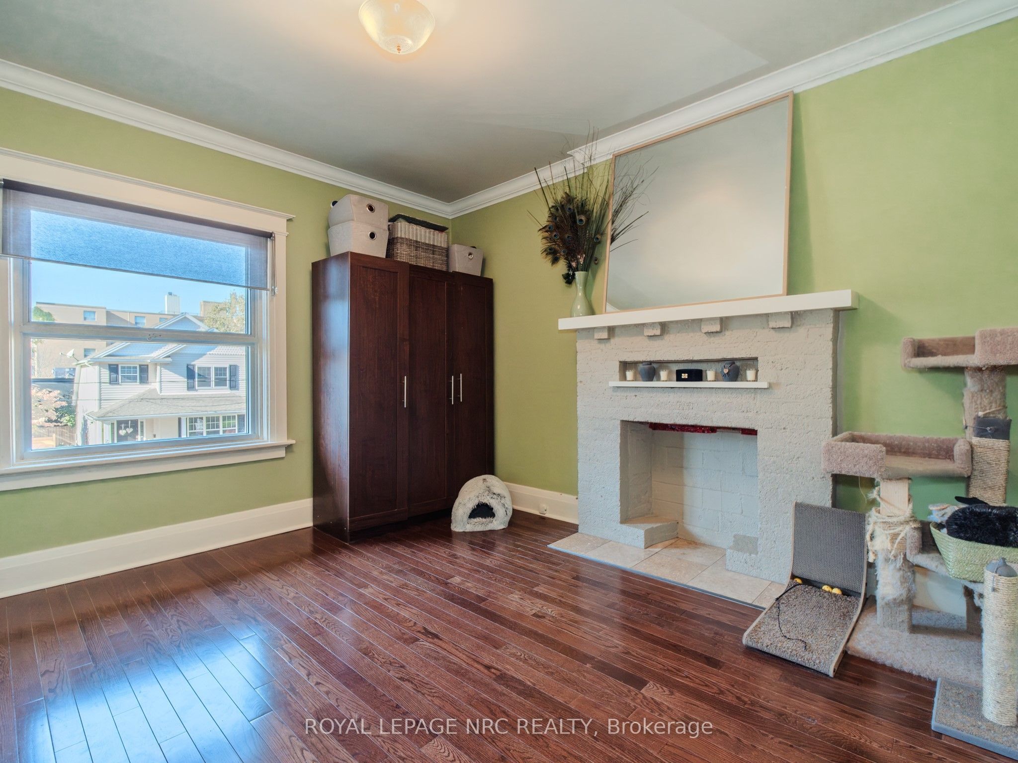1 College Street Property Photo 13