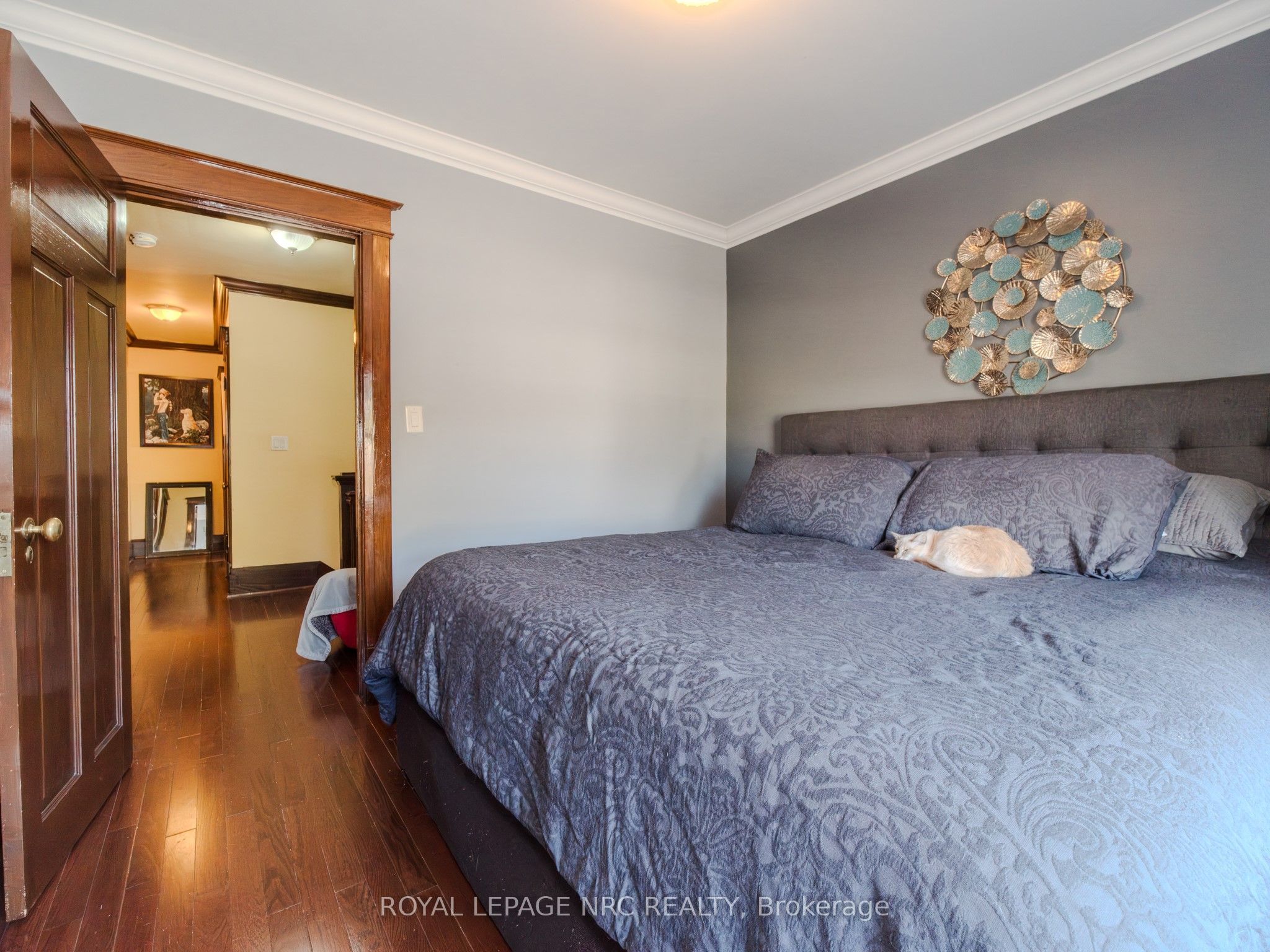 1 College Street Property Photo 15