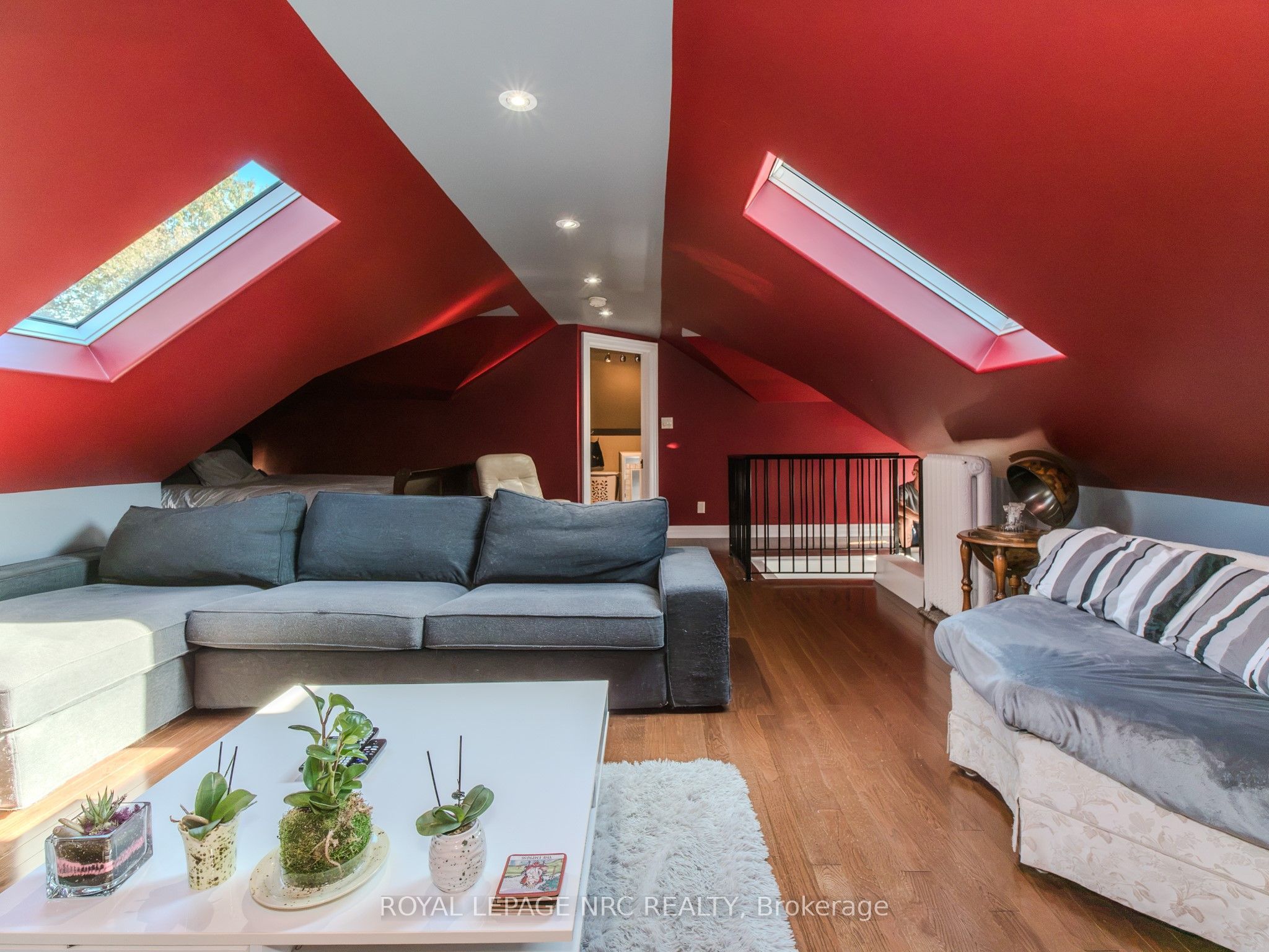 1 College Street Property Photo 21