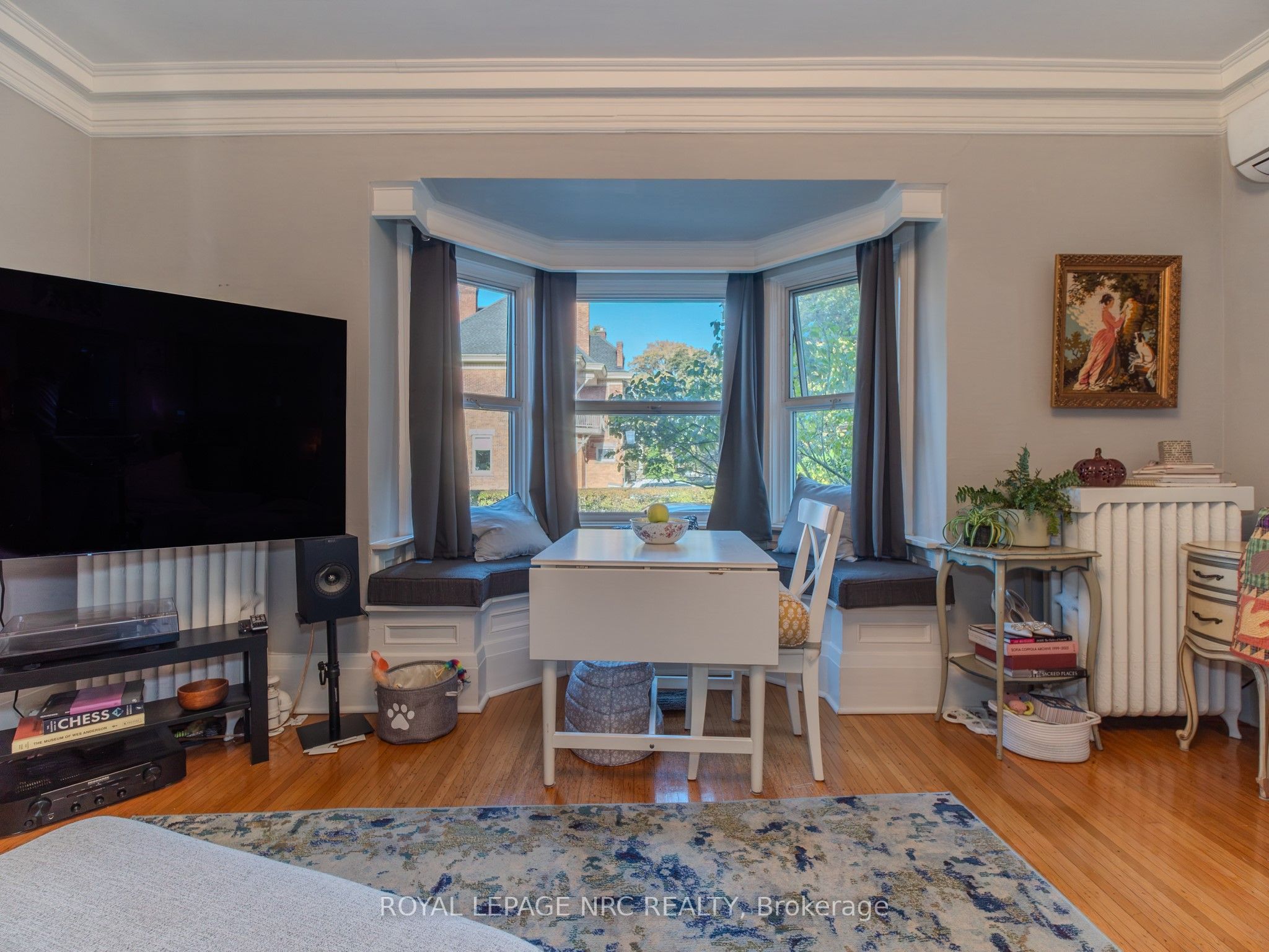 1 College Street Property Photo 26