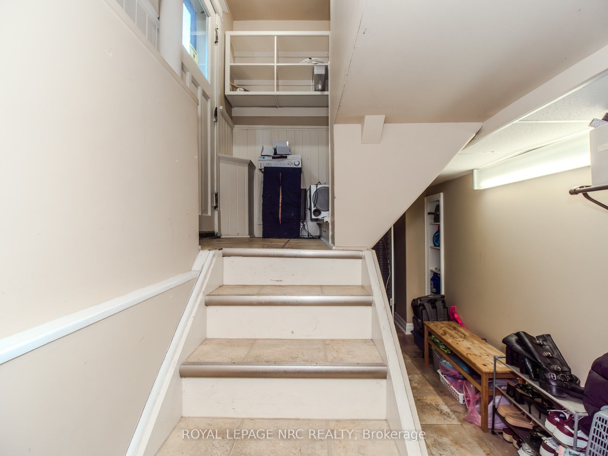 1 College Street Property Photo 35