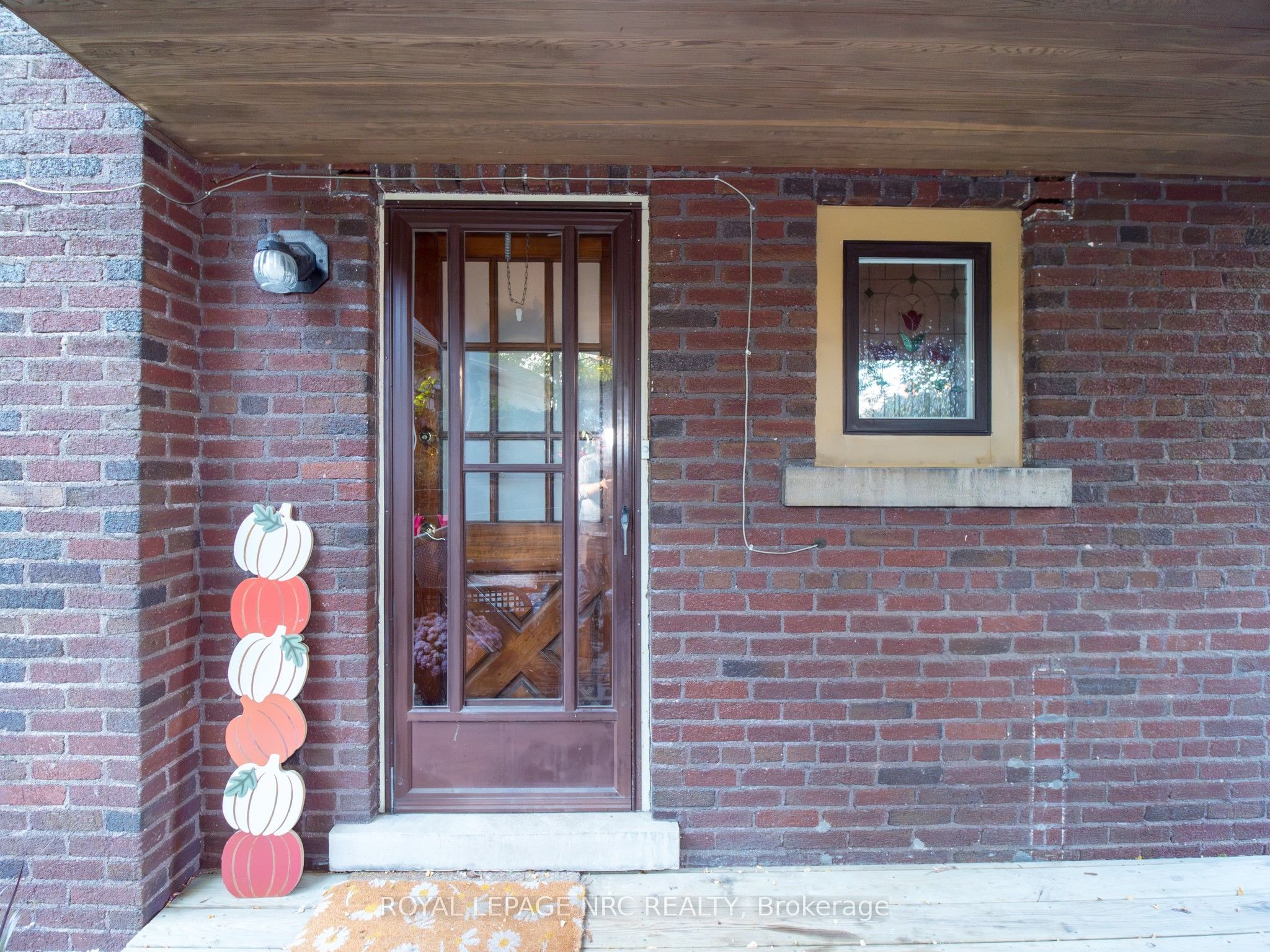 1 College Street Property Photo 45