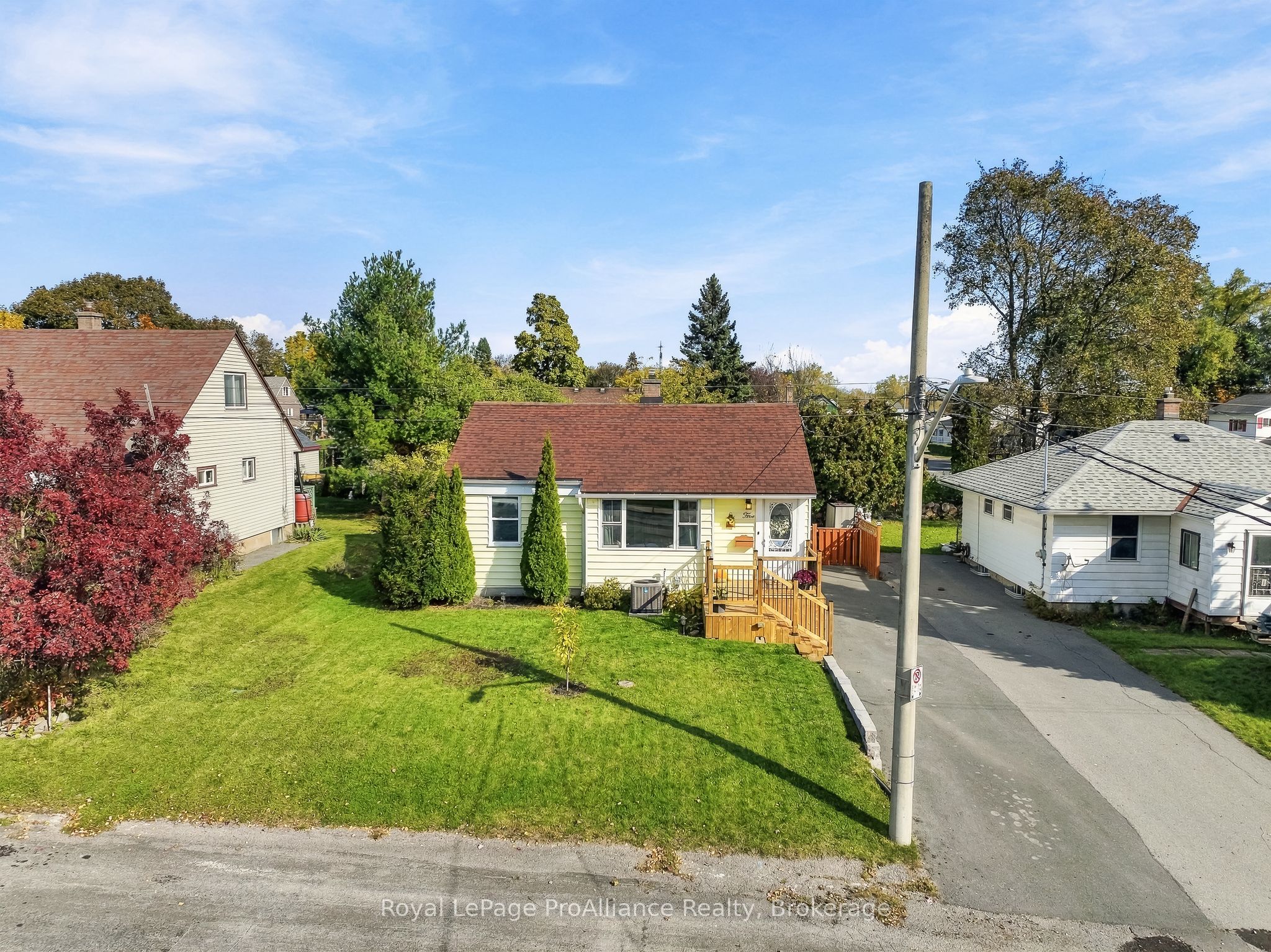 5 Third Street Property Photo 1