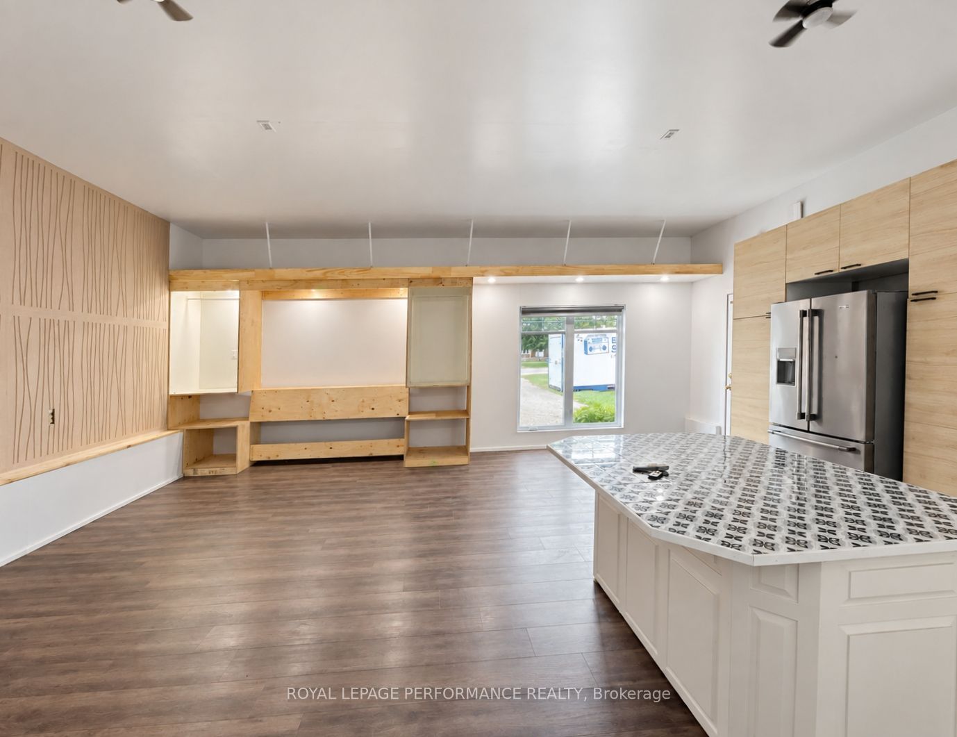 1890 Cassburn Road Property Photo 31