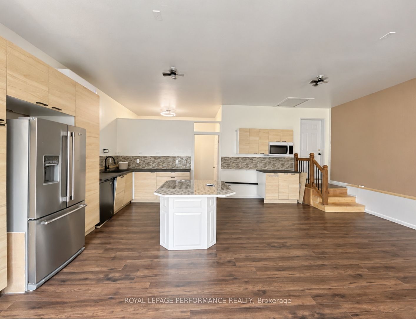 1890 Cassburn Road Property Photo 33