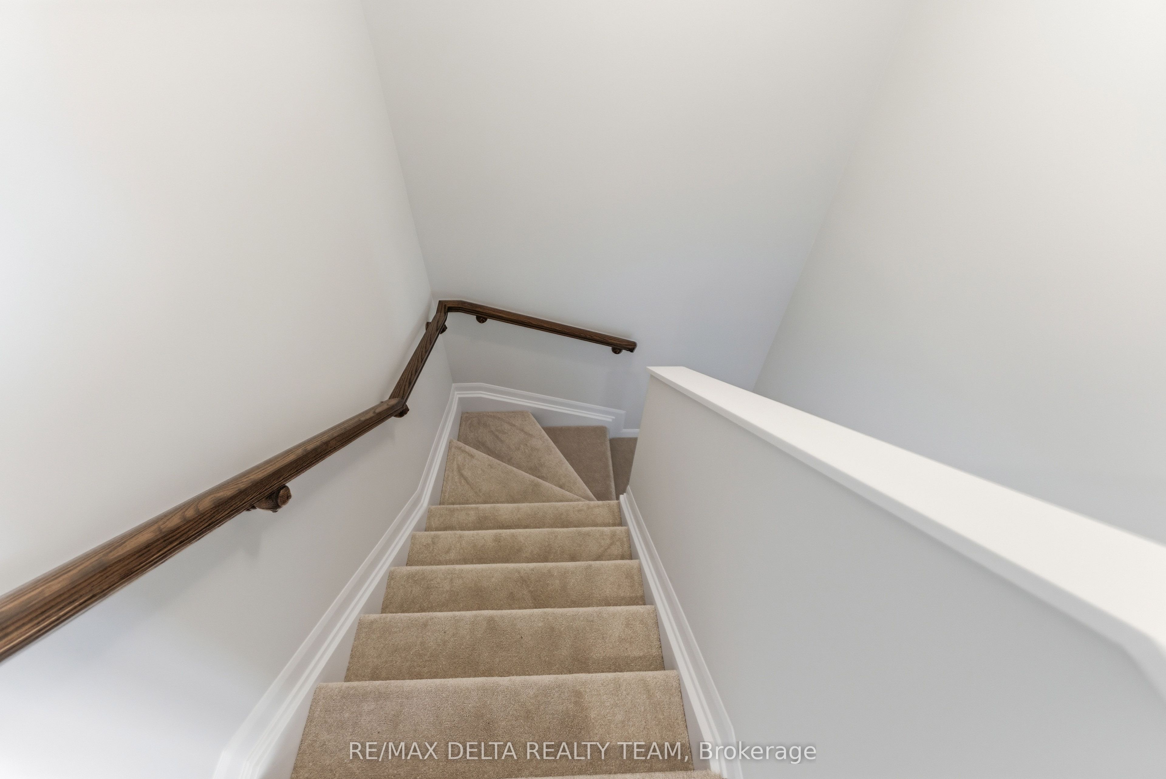 764 Fairline Row Property Photo 13