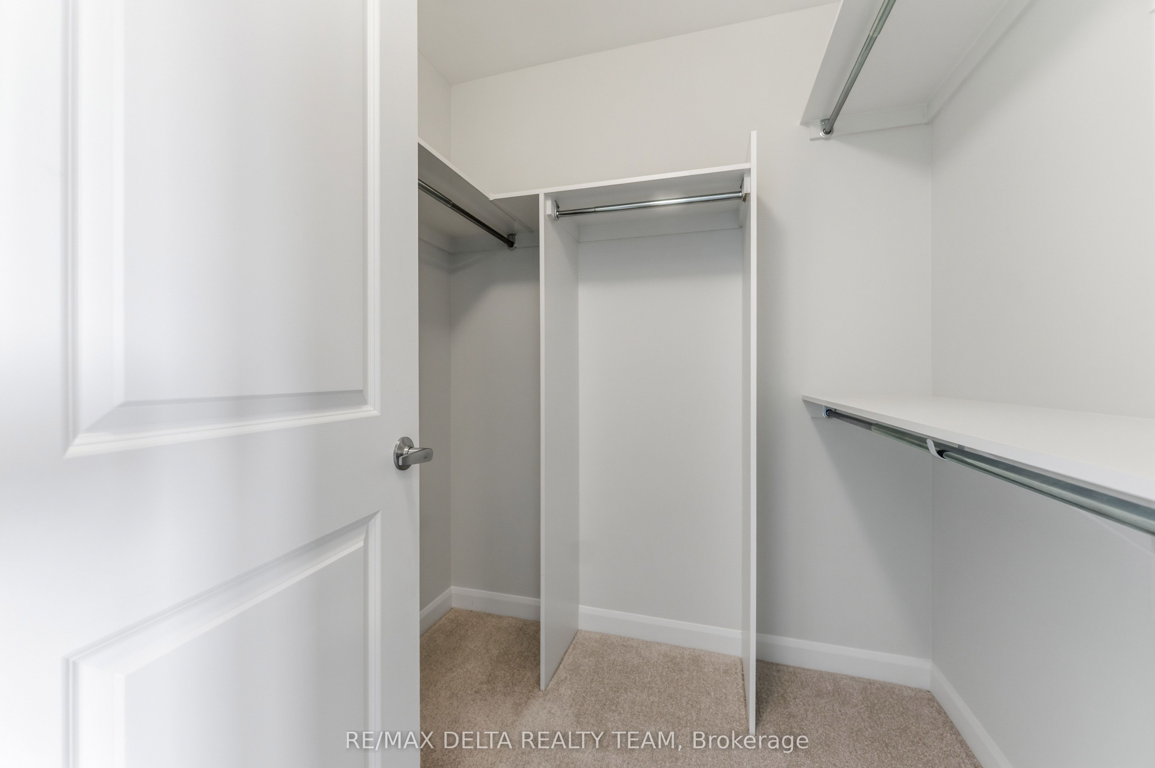 764 Fairline Row Property Photo 17