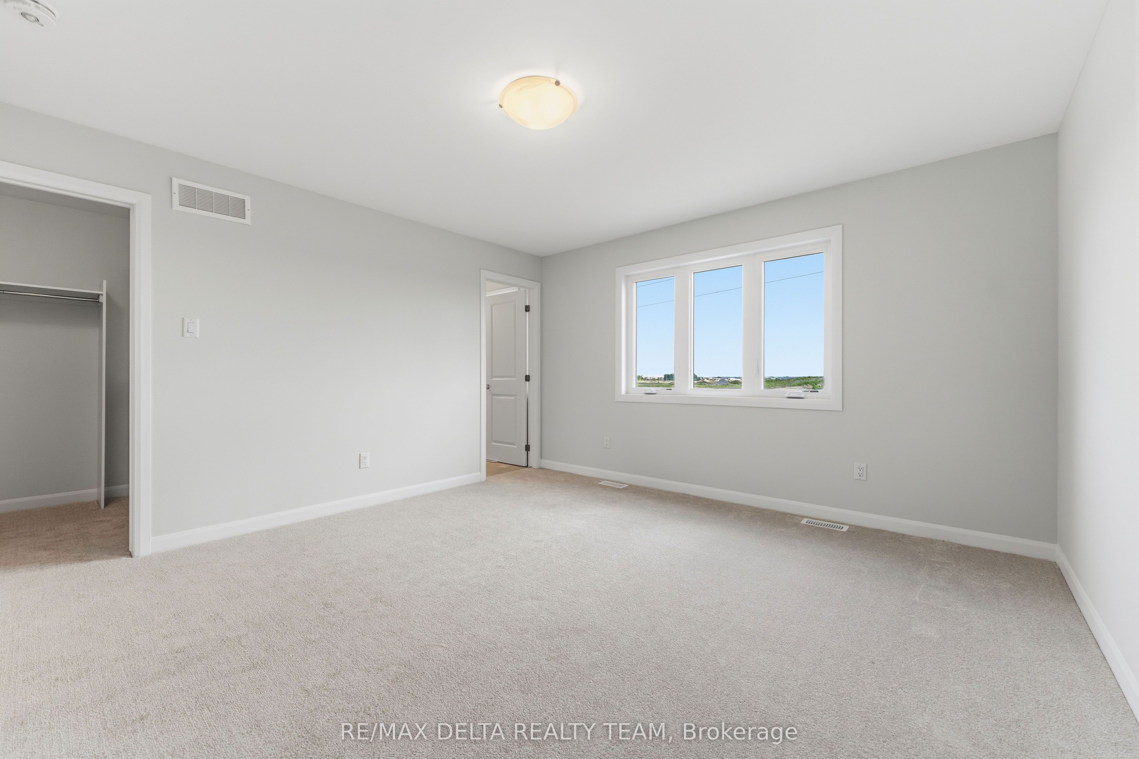 764 Fairline Row Property Photo 19