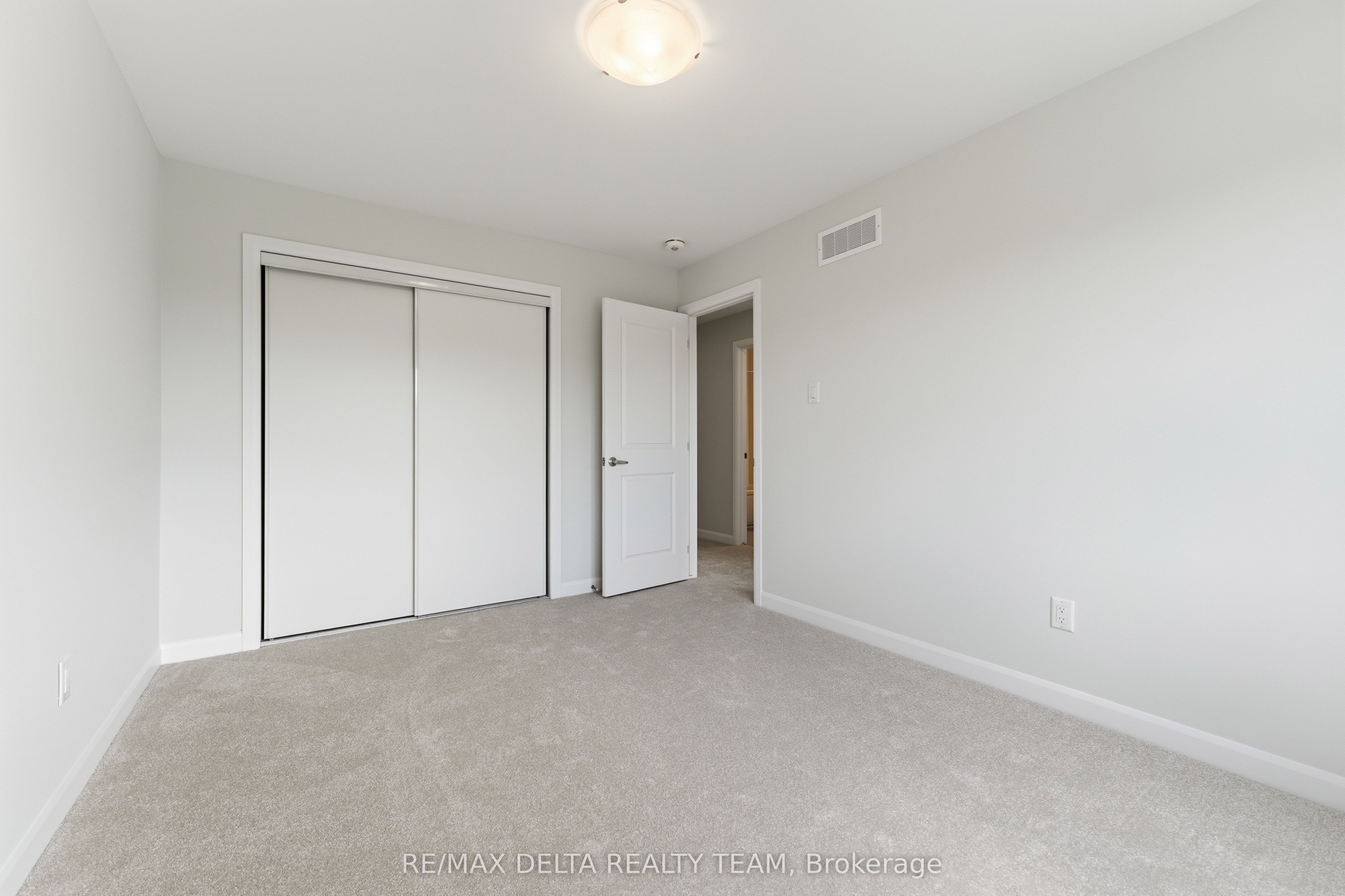 764 Fairline Row Property Photo 23