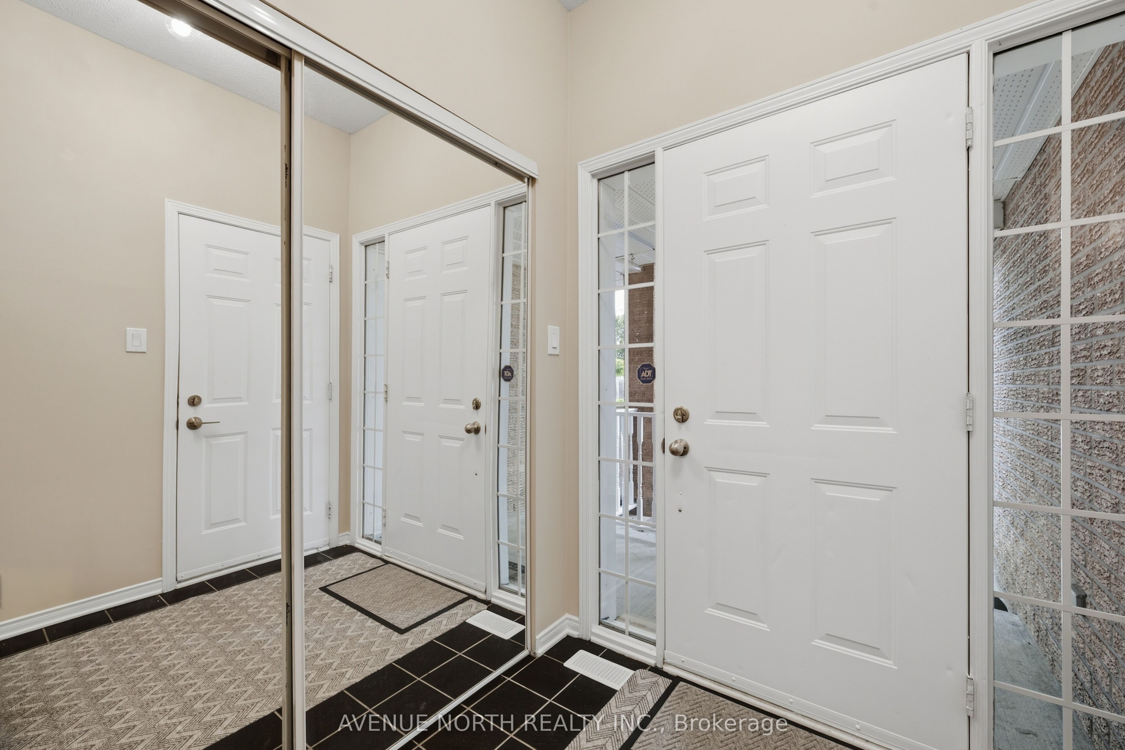 66 Woodgate Way Property Photo 3