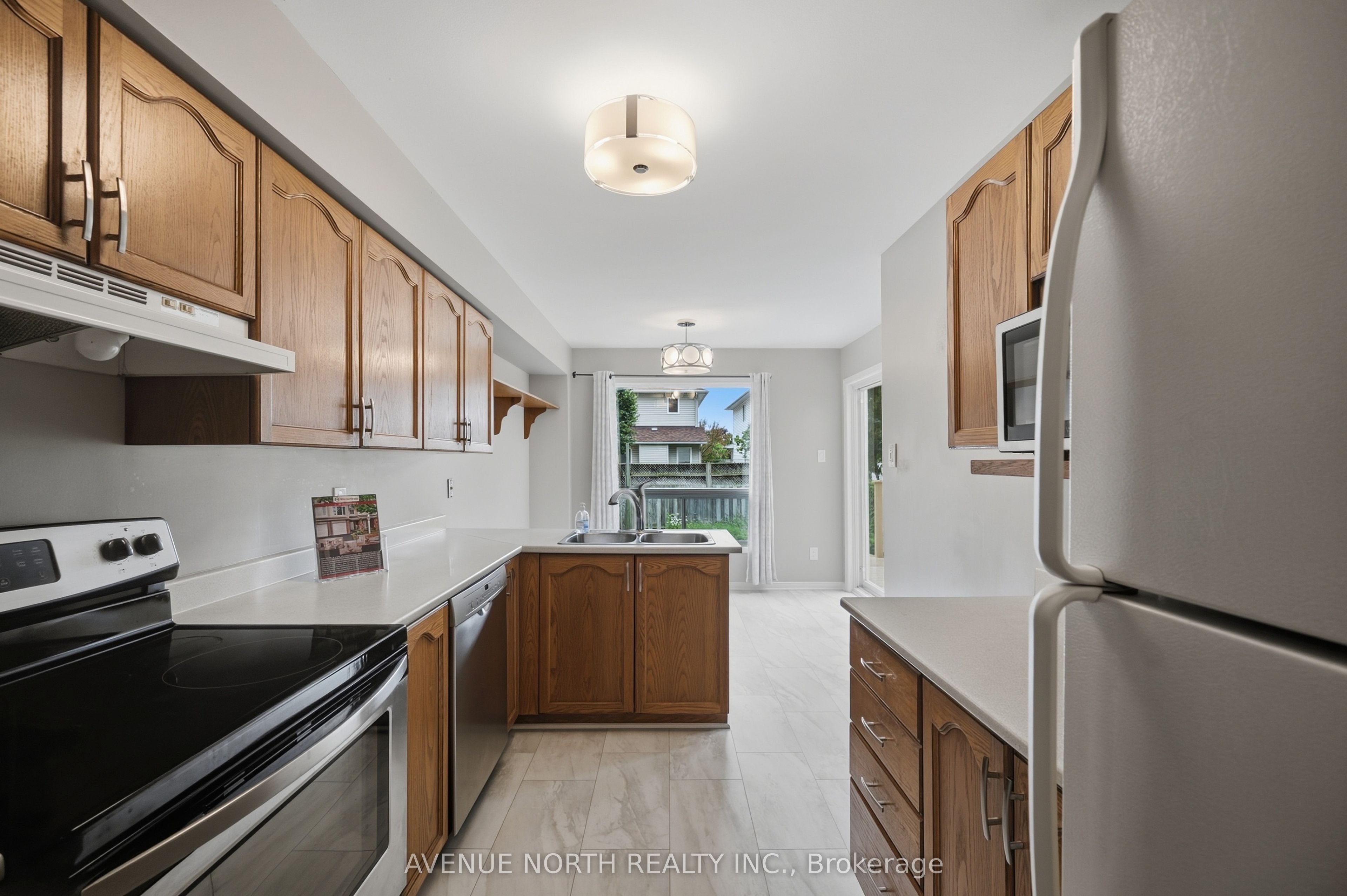 66 Woodgate Way Property Photo 7