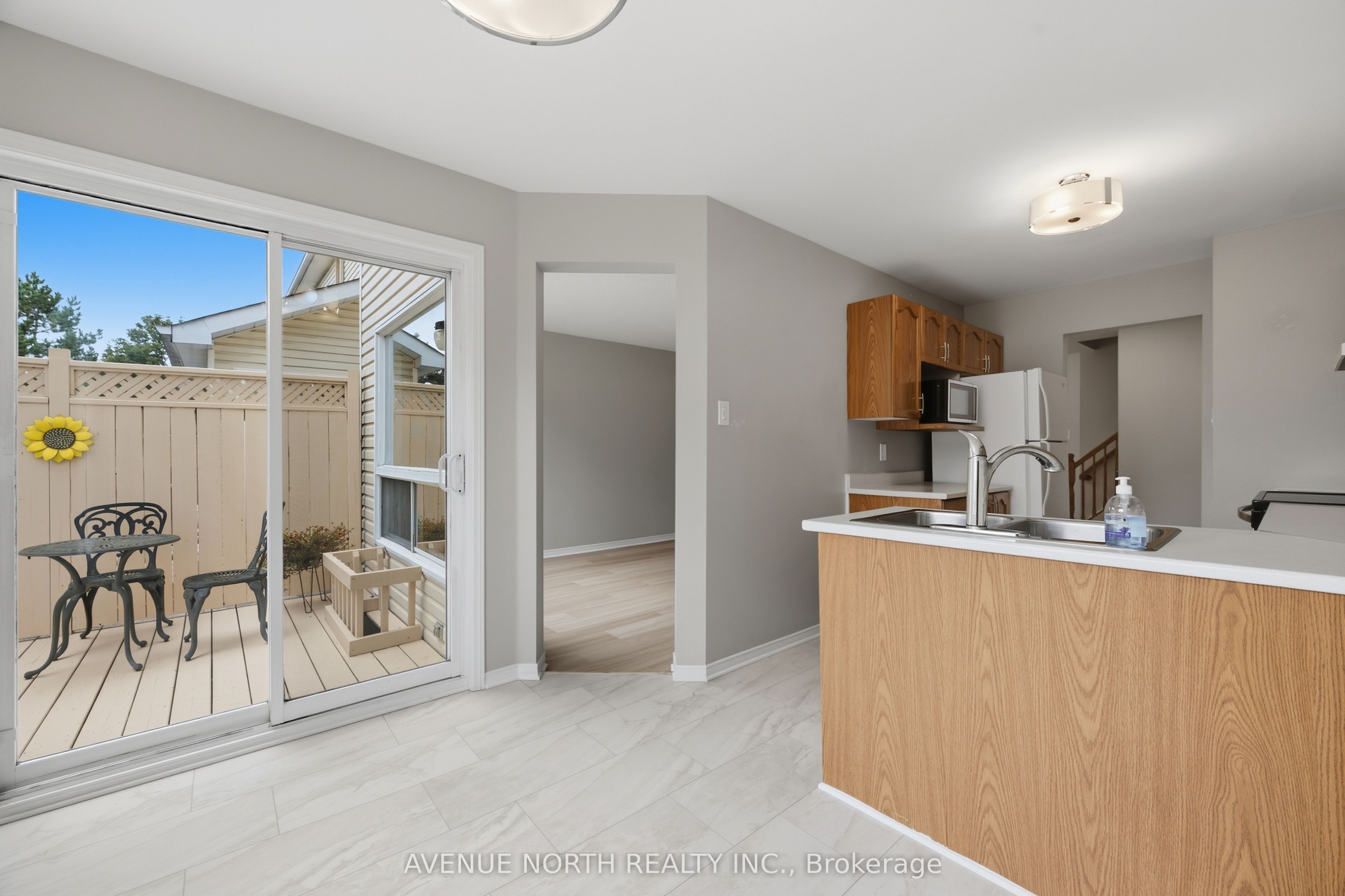 66 Woodgate Way Property Photo 9