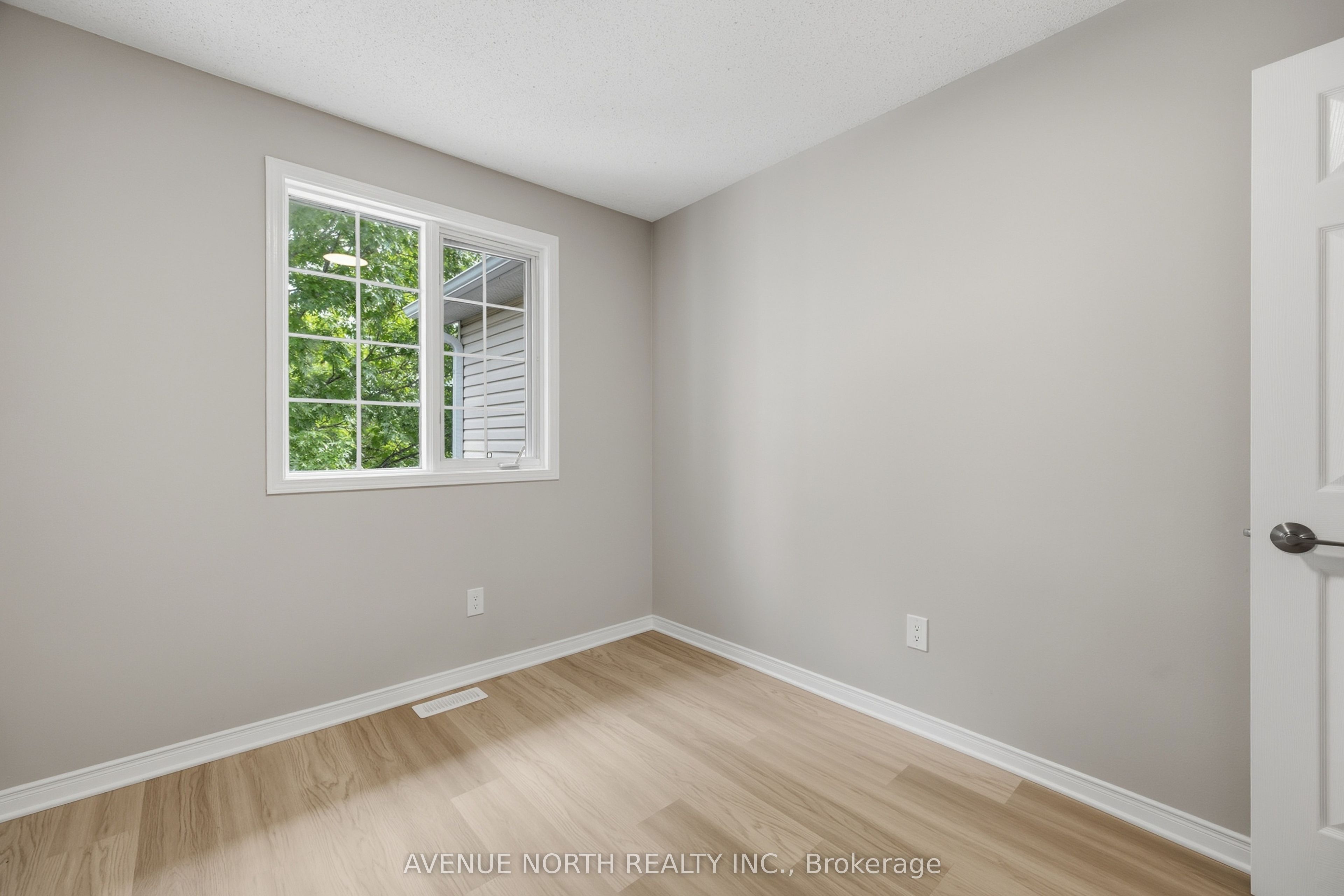 66 Woodgate Way Property Photo 27
