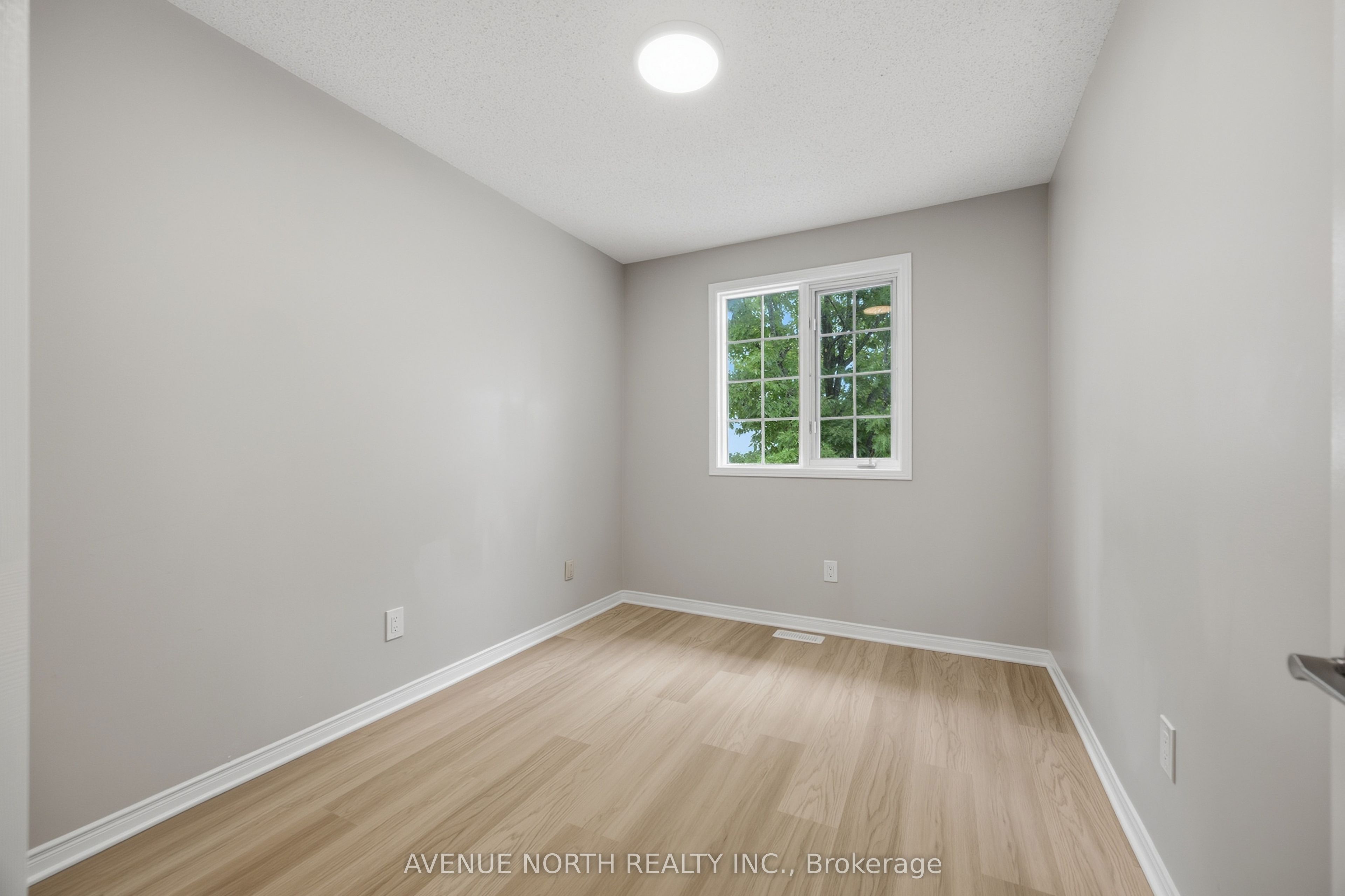66 Woodgate Way Property Photo 28