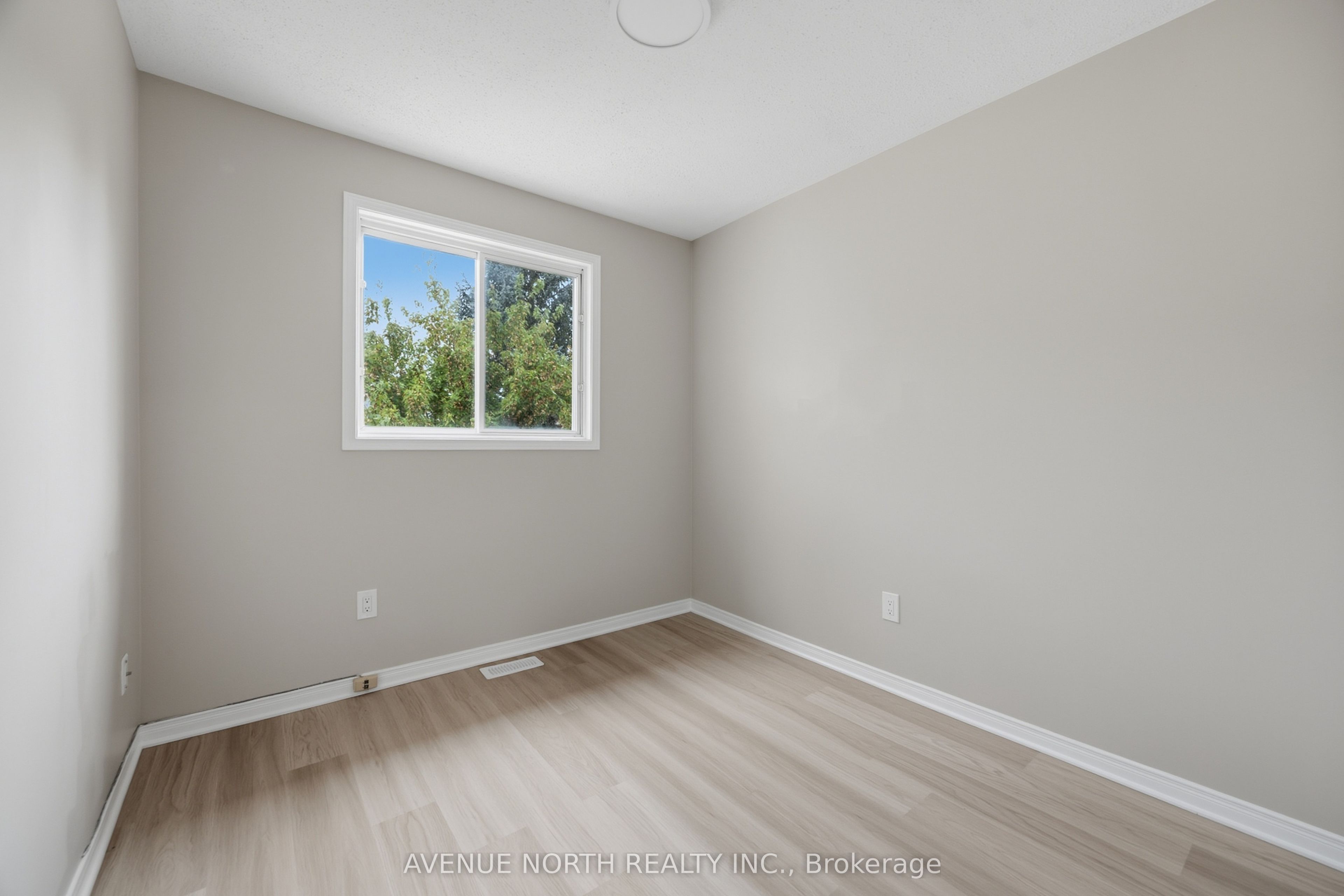 66 Woodgate Way Property Photo 29