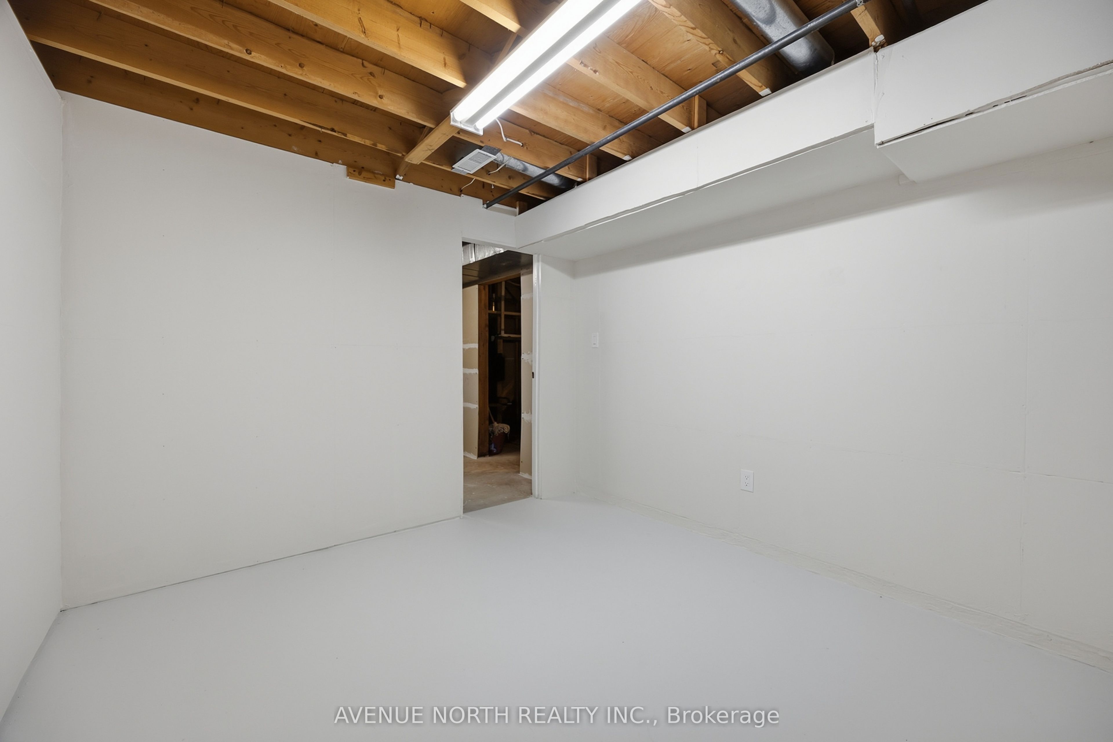 66 Woodgate Way Property Photo 32