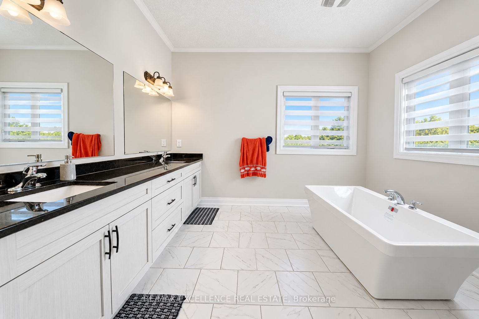 119 Ian Ormston Drive Property Photo 16