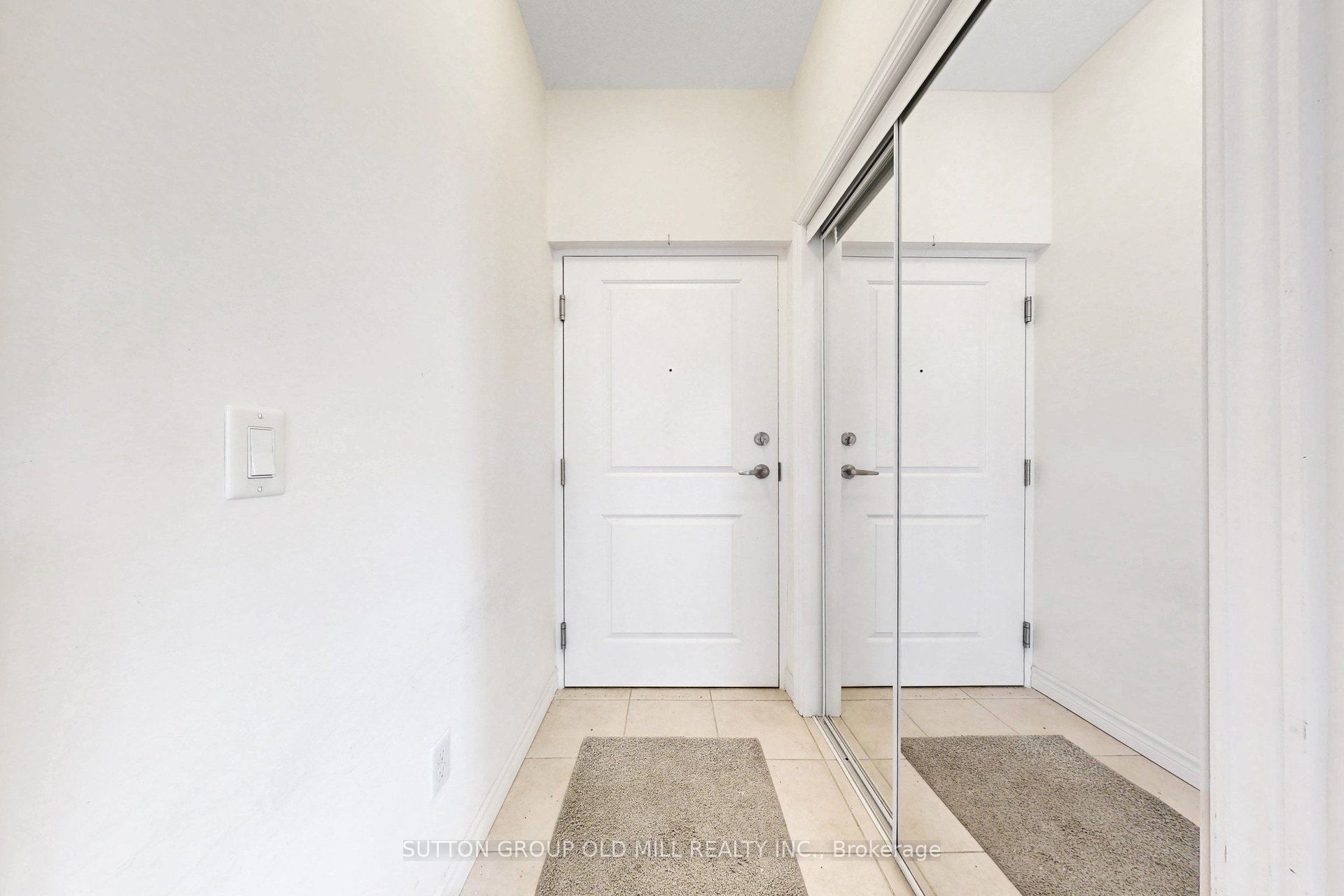 95 Wilson St Street W 102 Property Photo 7