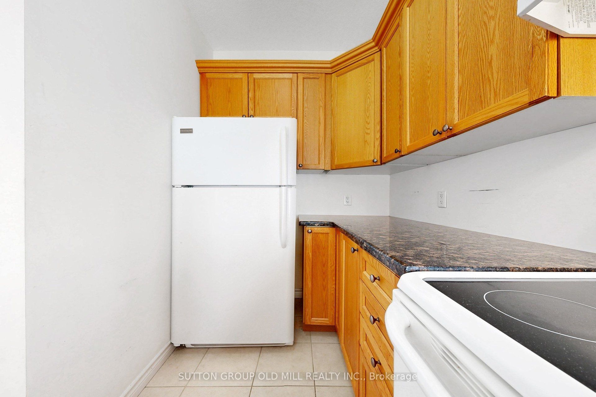 95 Wilson St Street W 102 Property Photo 11