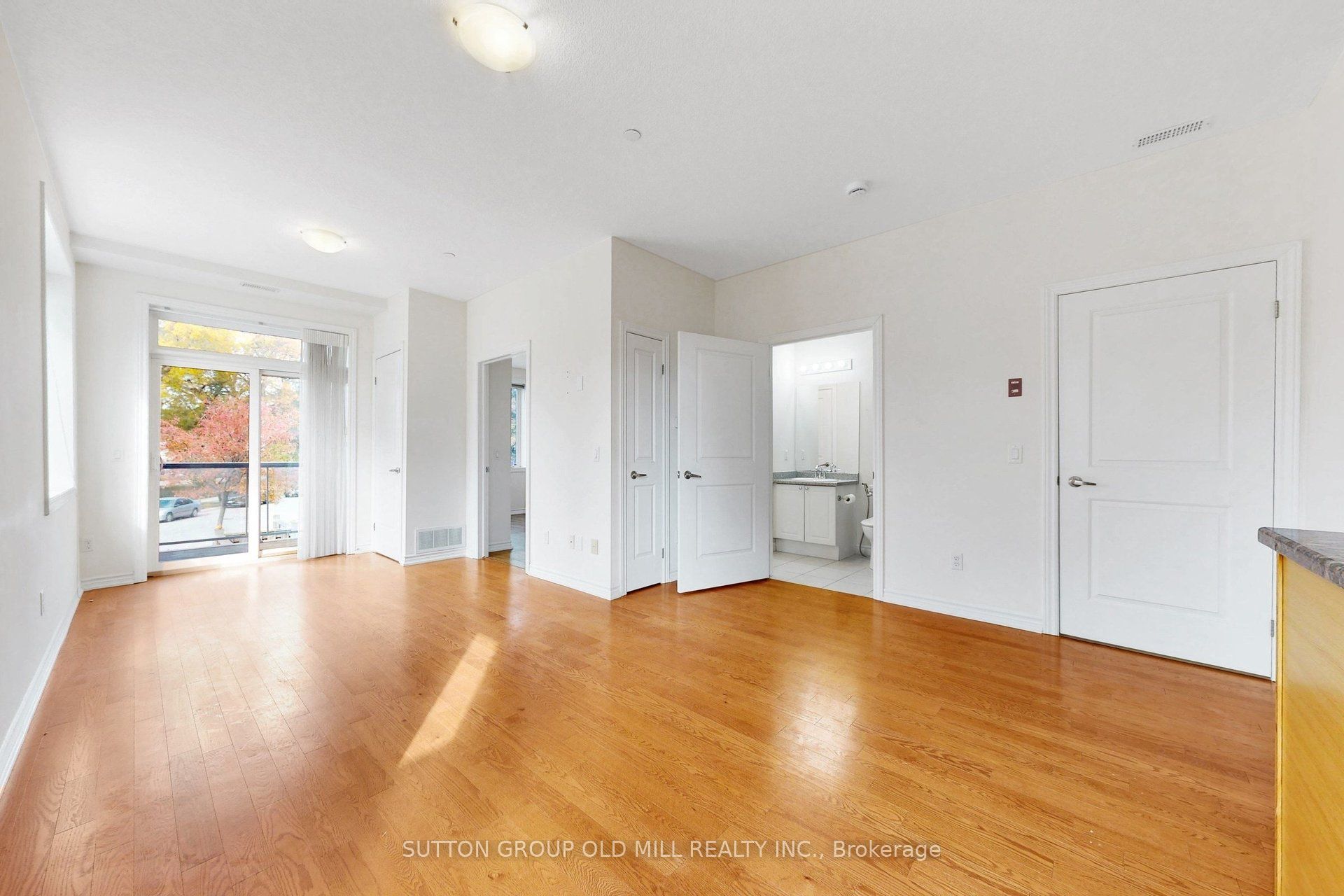 95 Wilson St Street W 102 Property Photo 19