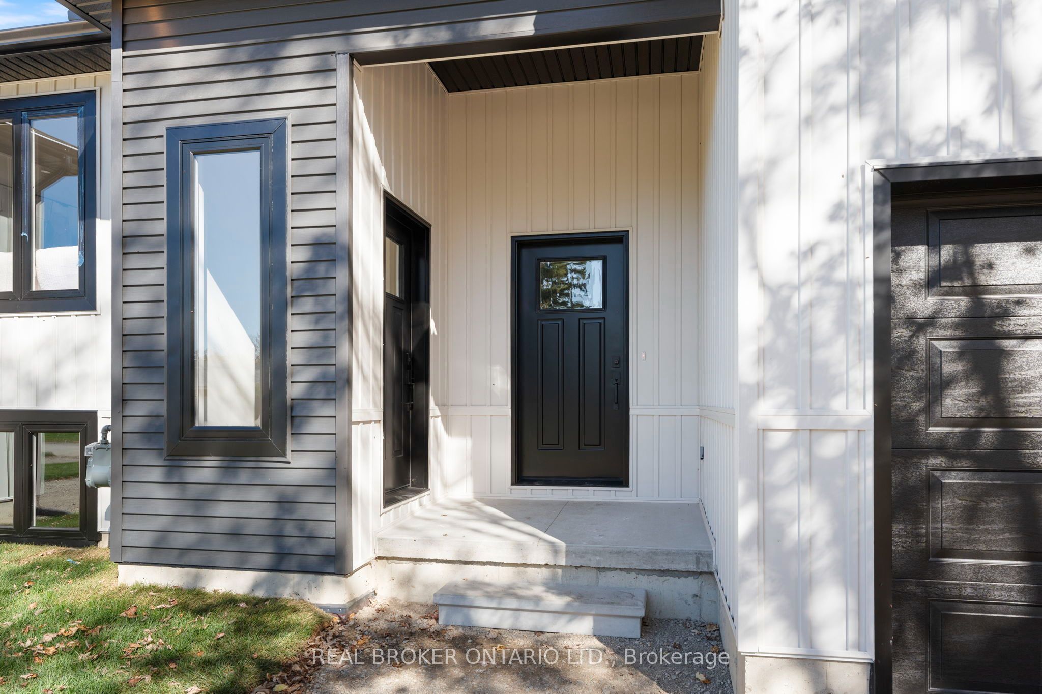157 Davis Street 1 Property Photo 4