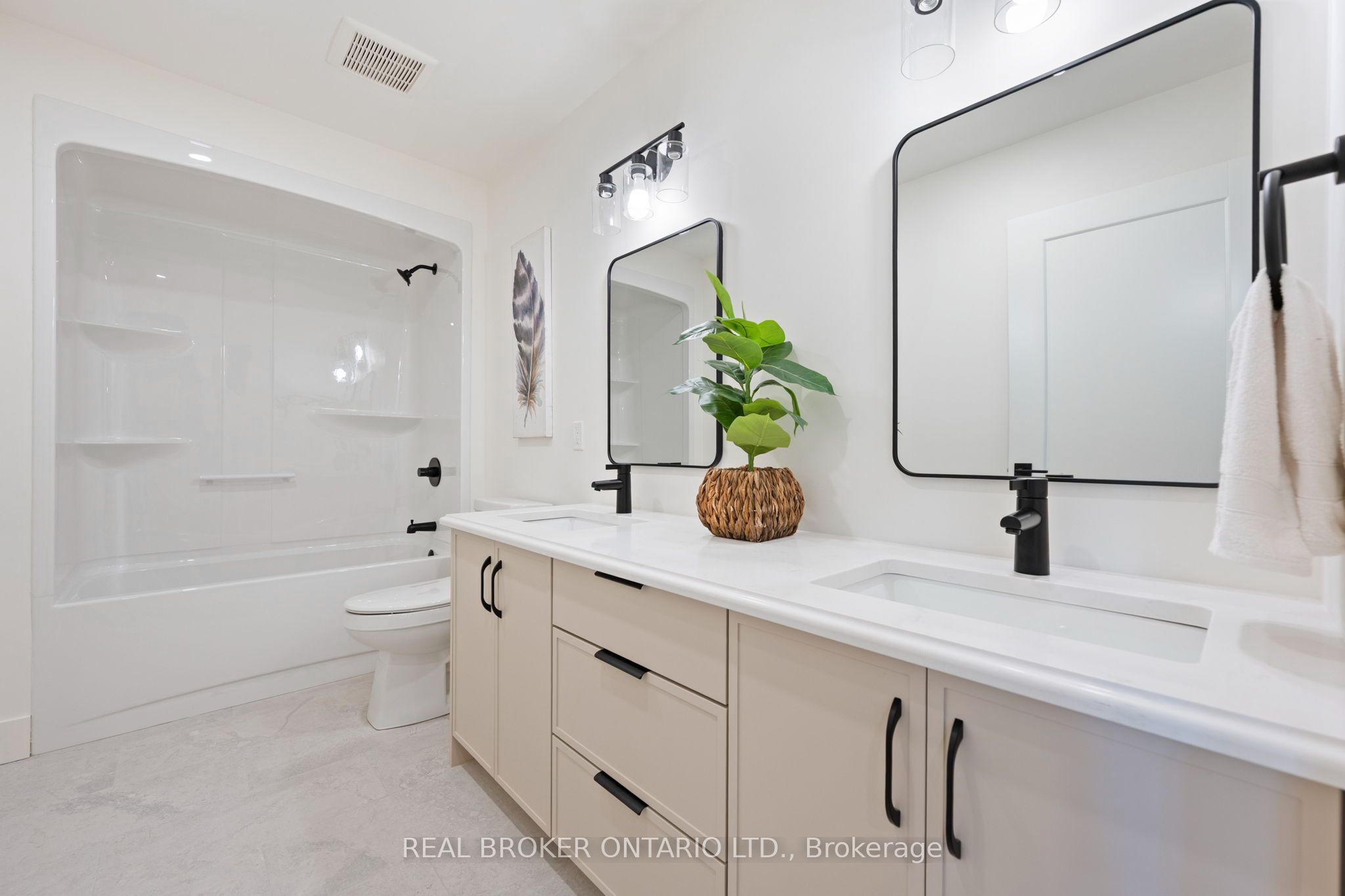 157 Davis Street 1 Property Photo 17