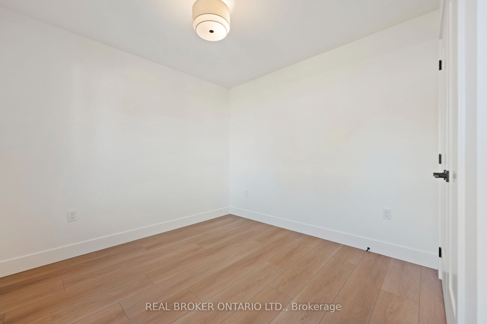 157 Davis Street 1 Property Photo 18