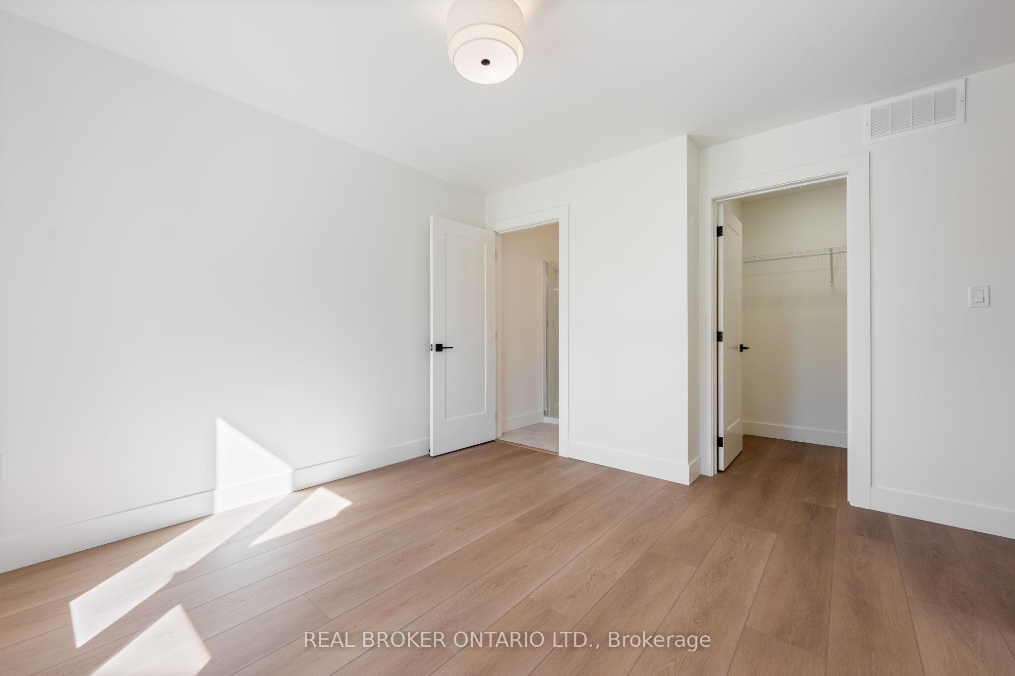 155 Davis Street 2 Property Photo 17
