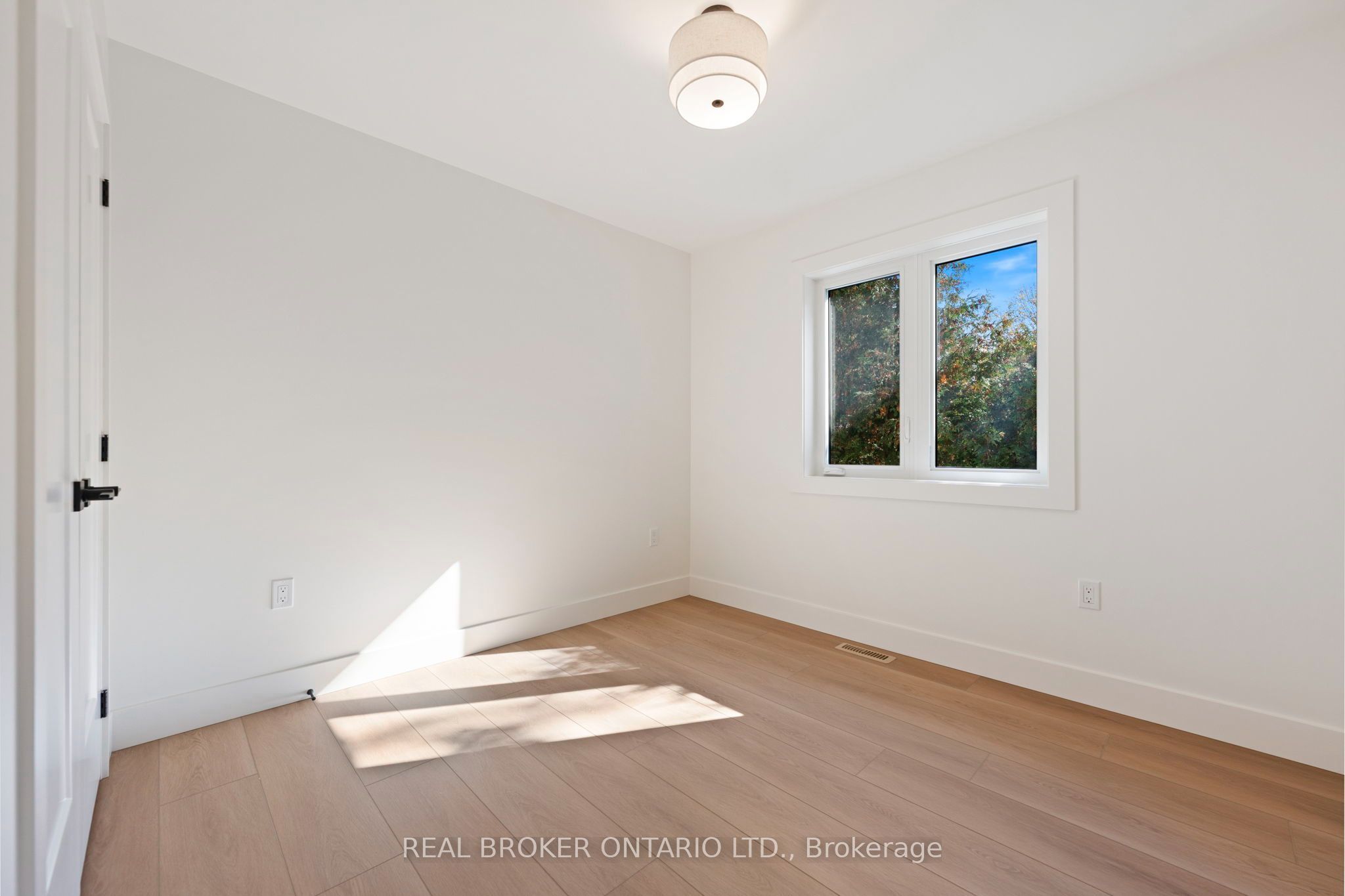 151 Davis Street 4 Property Photo 17