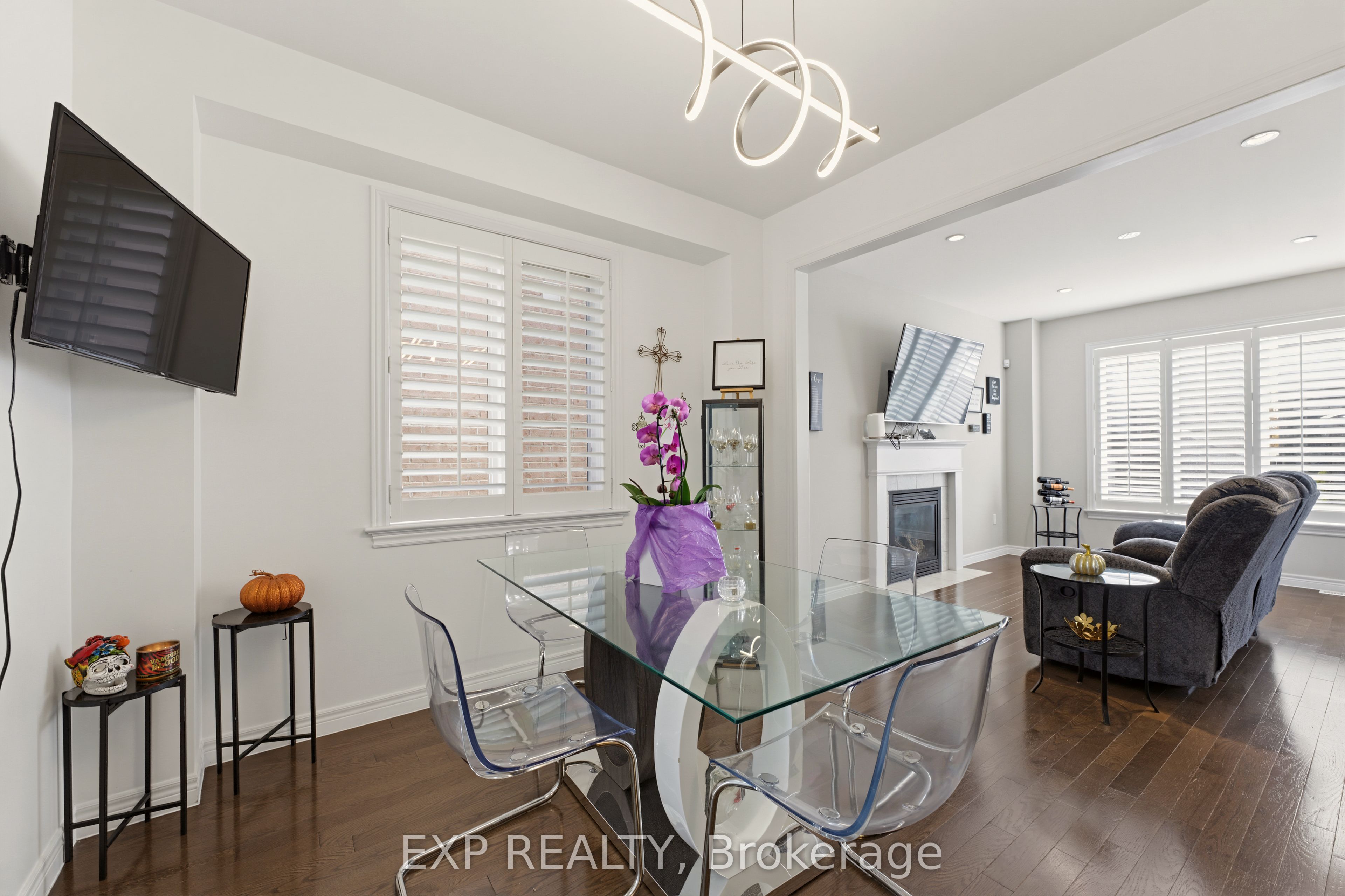 58 Summerberry Way Property Photo 10