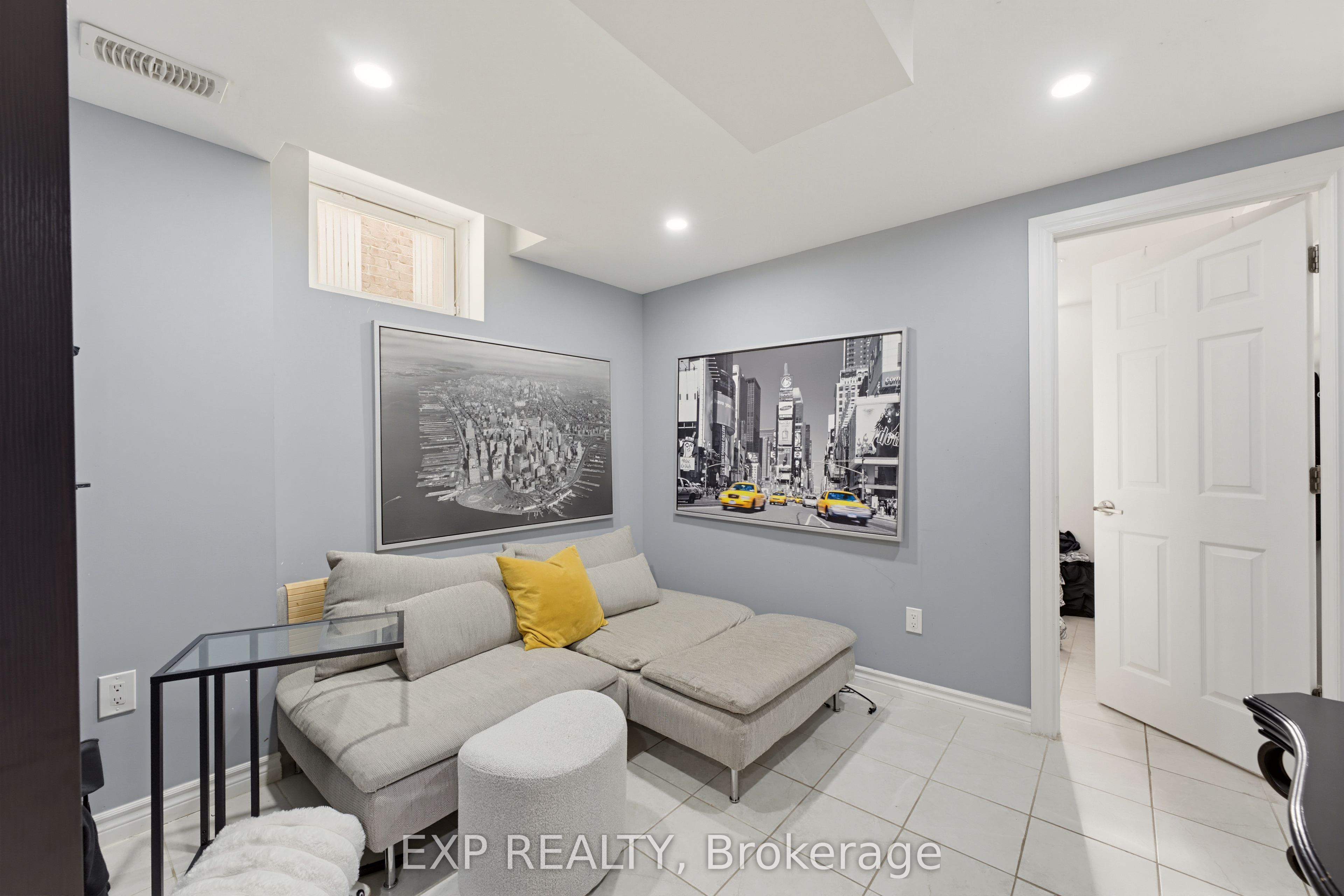 58 Summerberry Way Property Photo 29